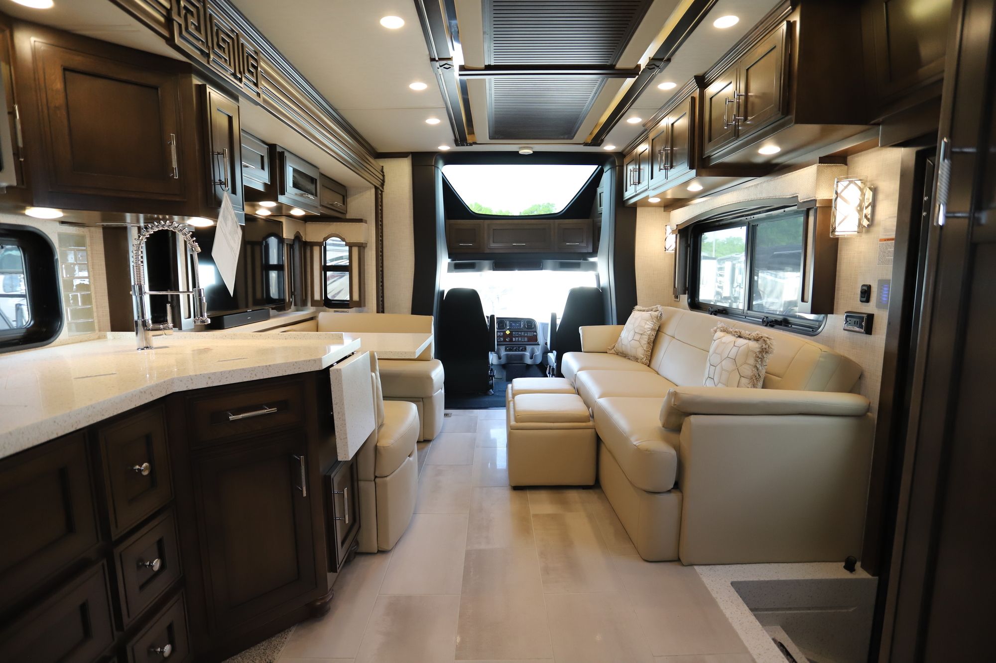 New 2020 Newmar Super Star 4051 Super C  For Sale