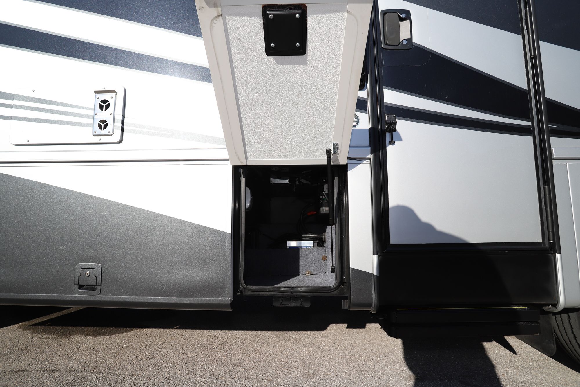 Used 2016 Newmar Bay Star Sport 2903 Class A  For Sale