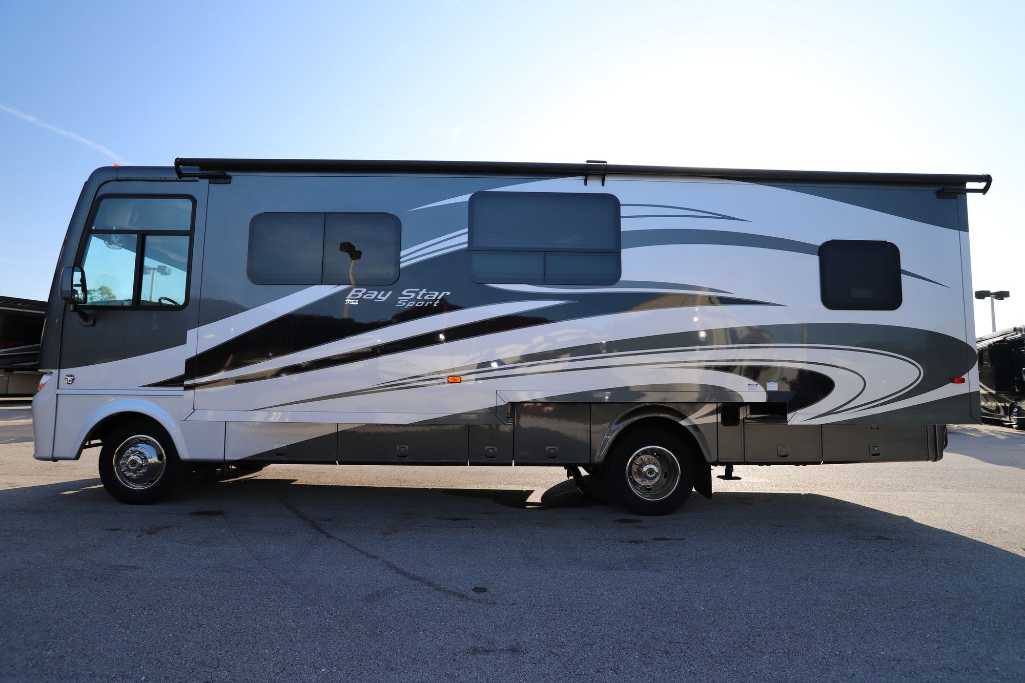 Used 2016 Newmar Bay Star Sport 2903 Class A  For Sale