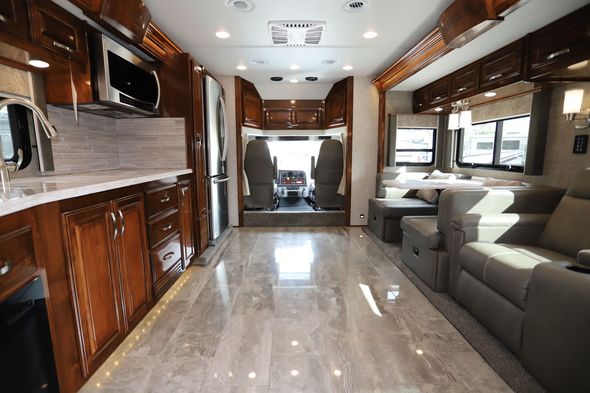 New 2020 Renegade Rv Verona Le 40LRB Super C  For Sale