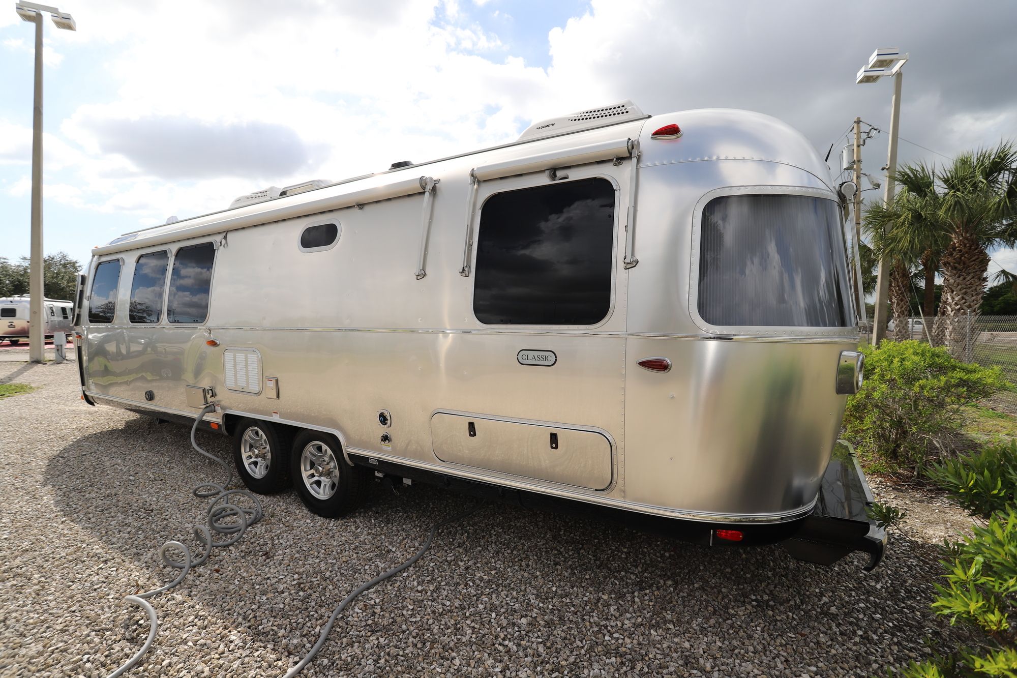 New 2020 Airstream Classic 30RB Travel Trailer  For Sale