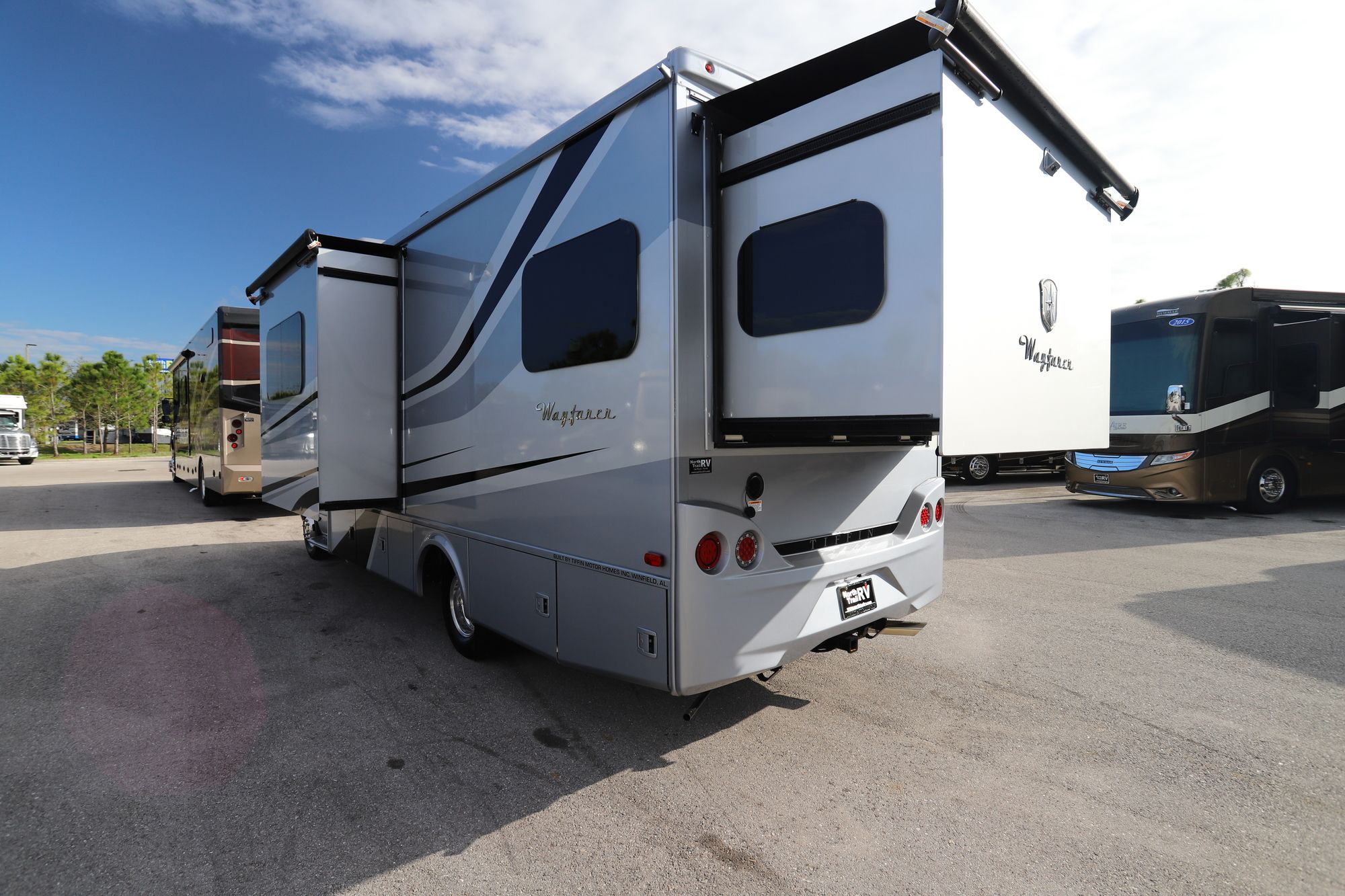 New 2020 Tiffin Motor Homes Wayfarer 25QW Class C  For Sale