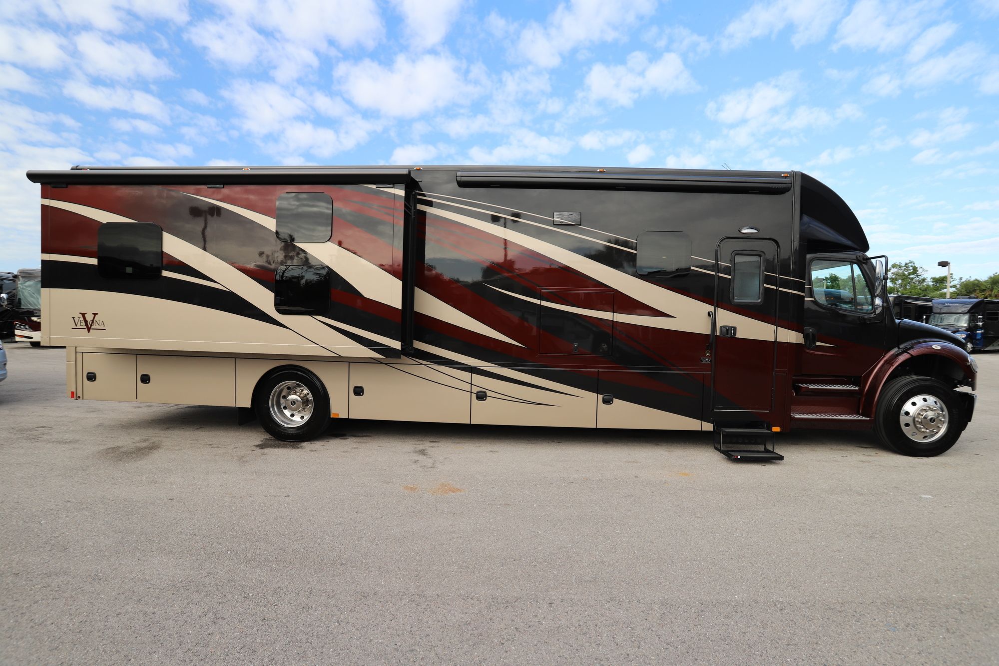 New 2020 Renegade Rv Verona 40VBH Super C  For Sale