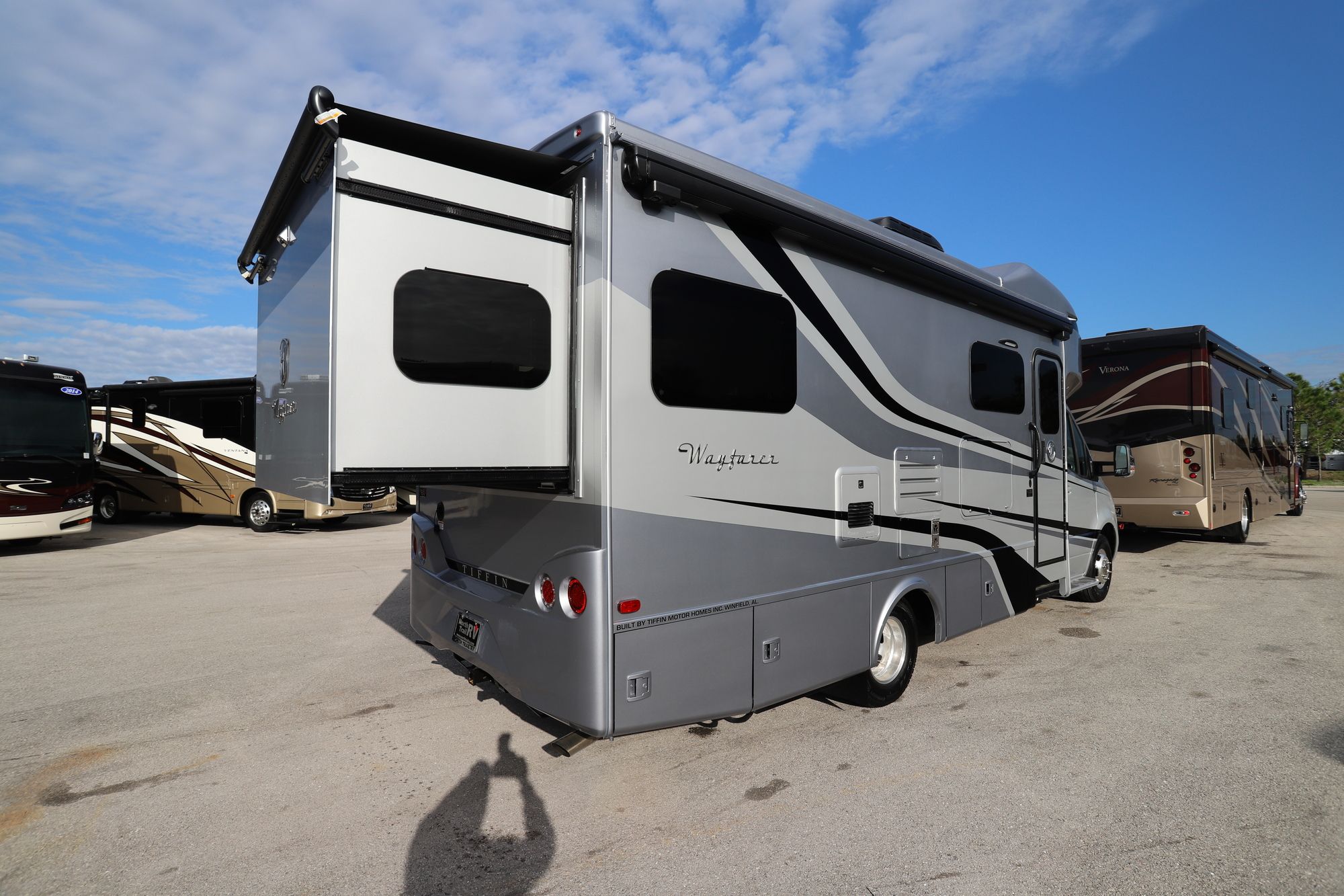 New 2020 Tiffin Motor Homes Wayfarer 25QW Class C  For Sale