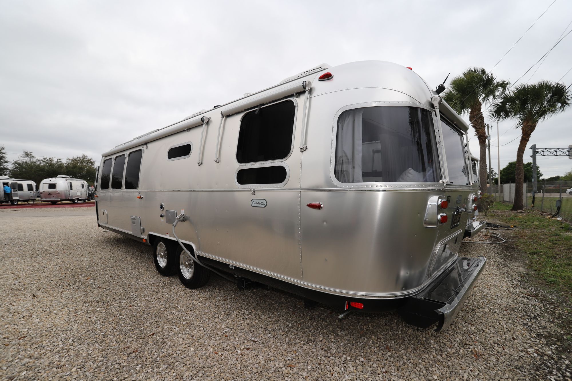 New 2020 Airstream Globetrotter 30RB Travel Trailer  For Sale