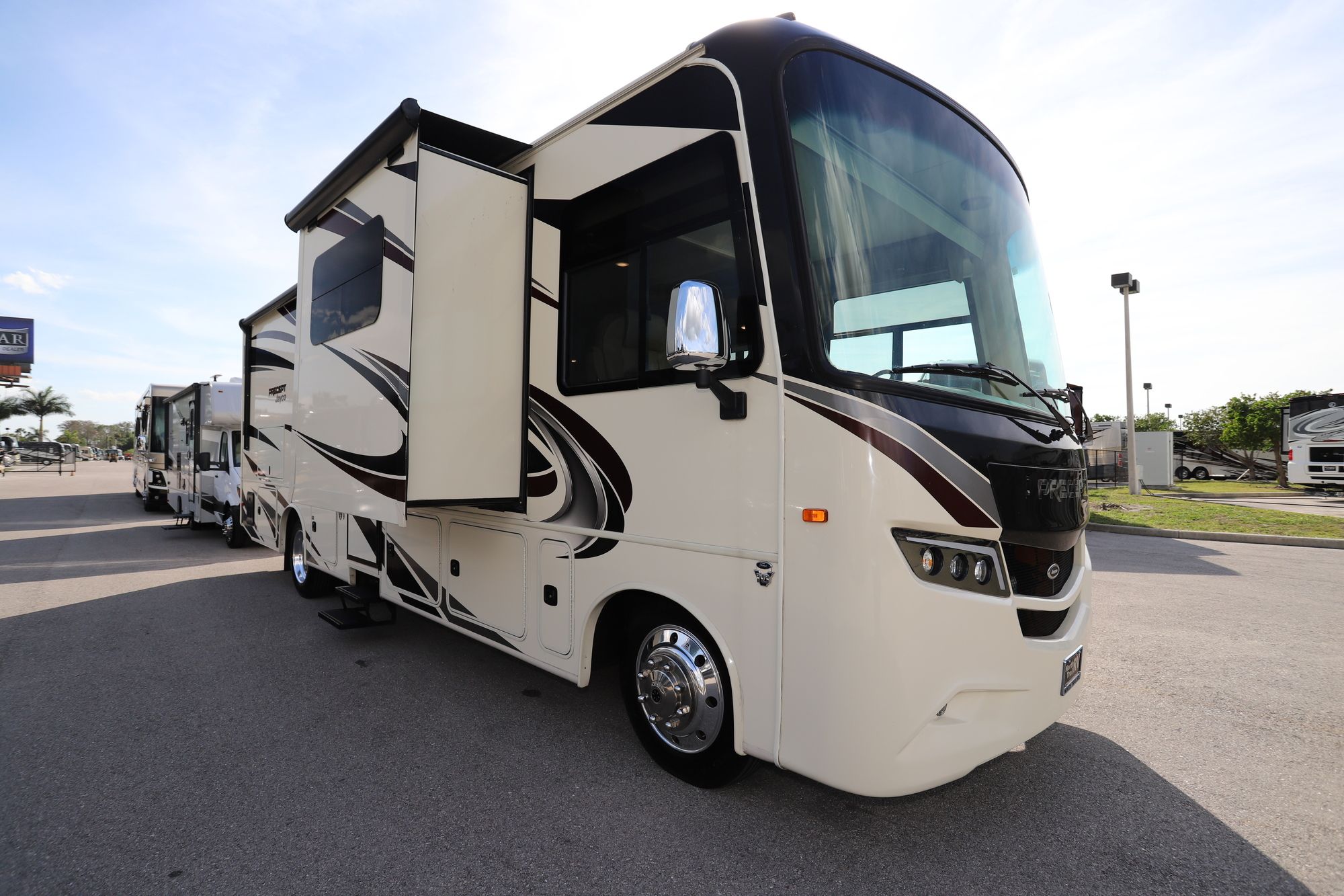 Used 2018 Jayco Precept 31UL Class A  For Sale