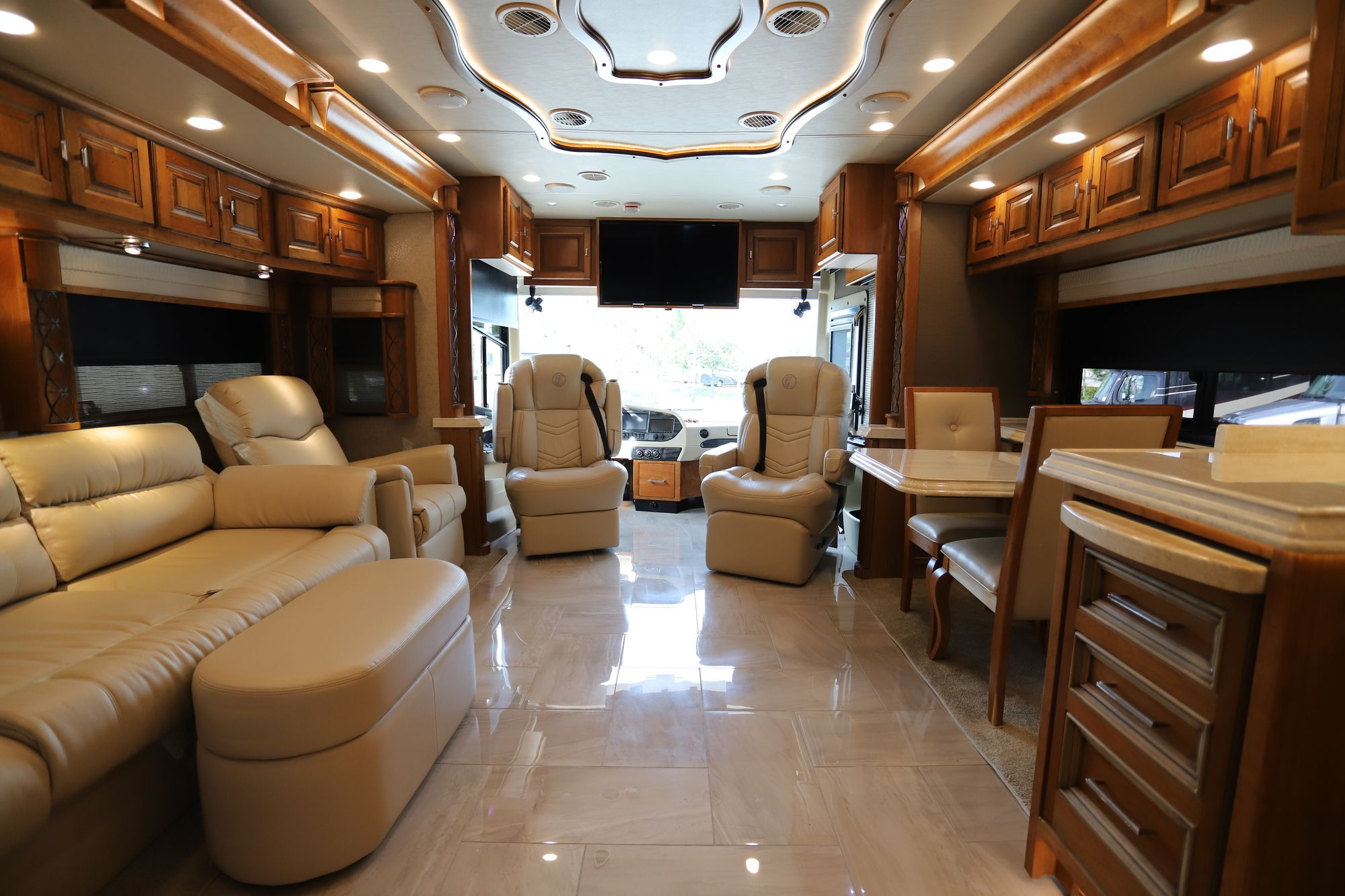 Used 2018 Tiffin Motor Homes Allegro Bus 37 AP Class A  For Sale