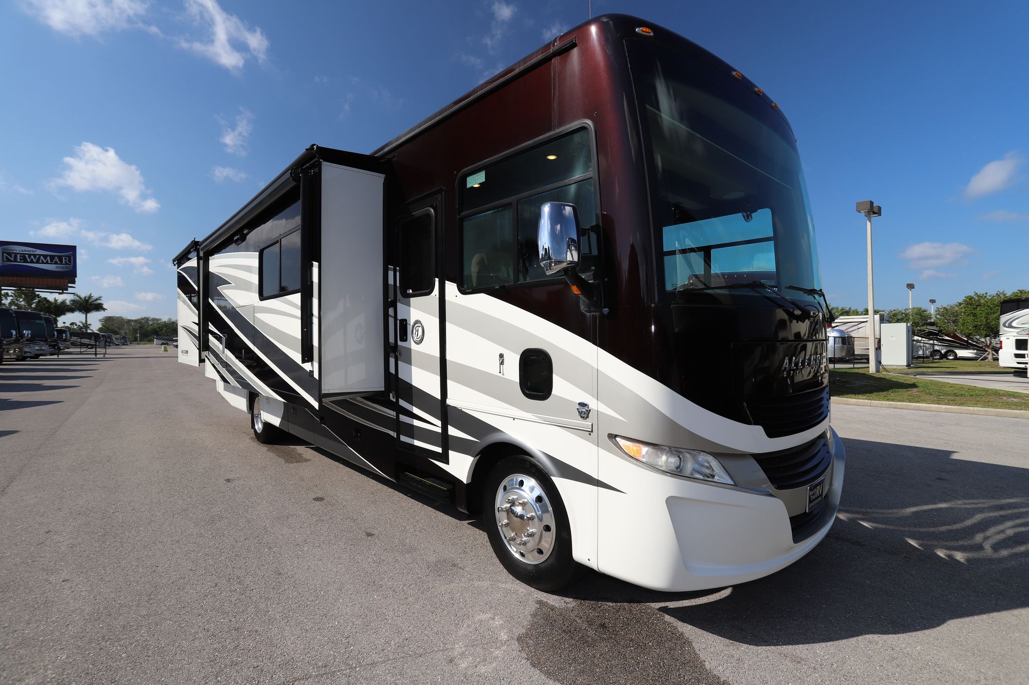 Used 2017 Tiffin Motor Homes Allegro 34PA Class A  For Sale