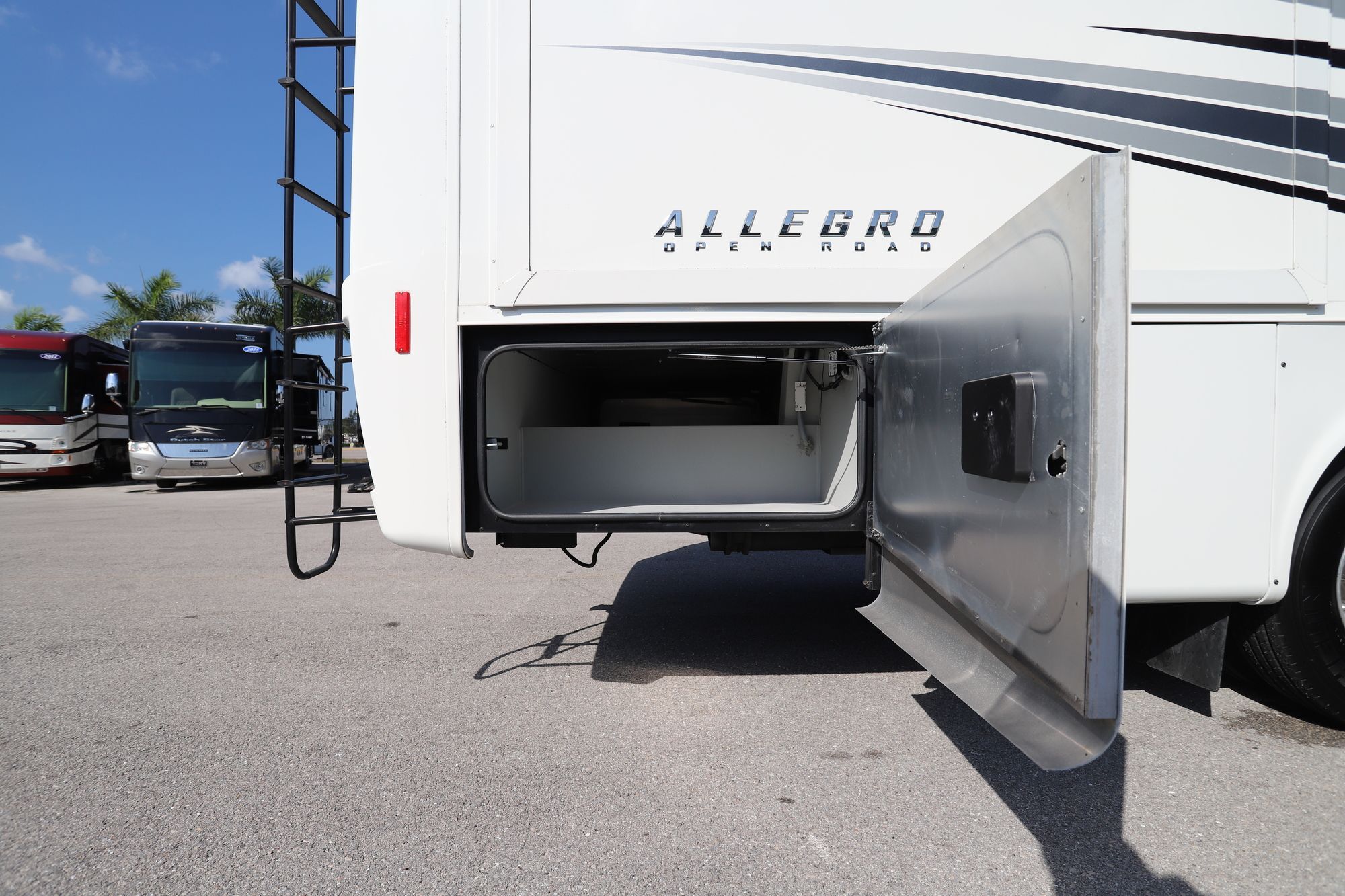 Used 2017 Tiffin Motor Homes Allegro 34PA Class A  For Sale