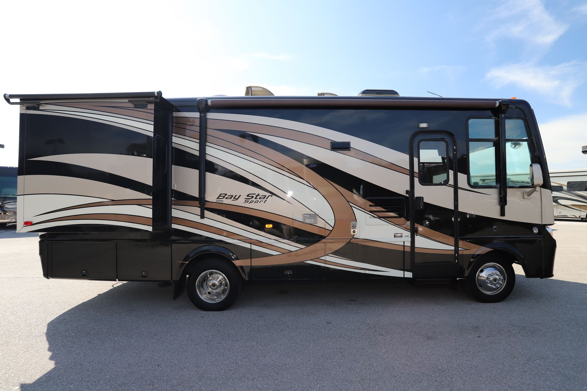 Used 2017 Newmar Bay Star Sport 2702 Class A  For Sale