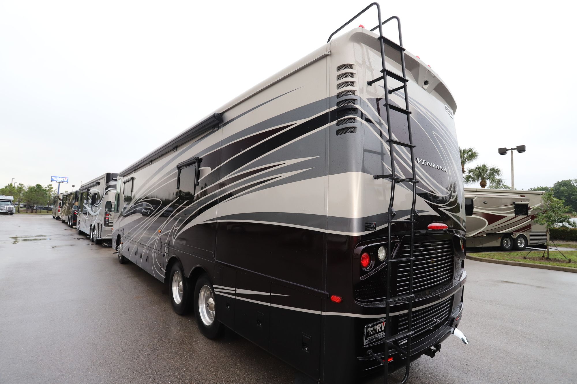 Used 2015 Newmar Ventana 4002 Class A  For Sale