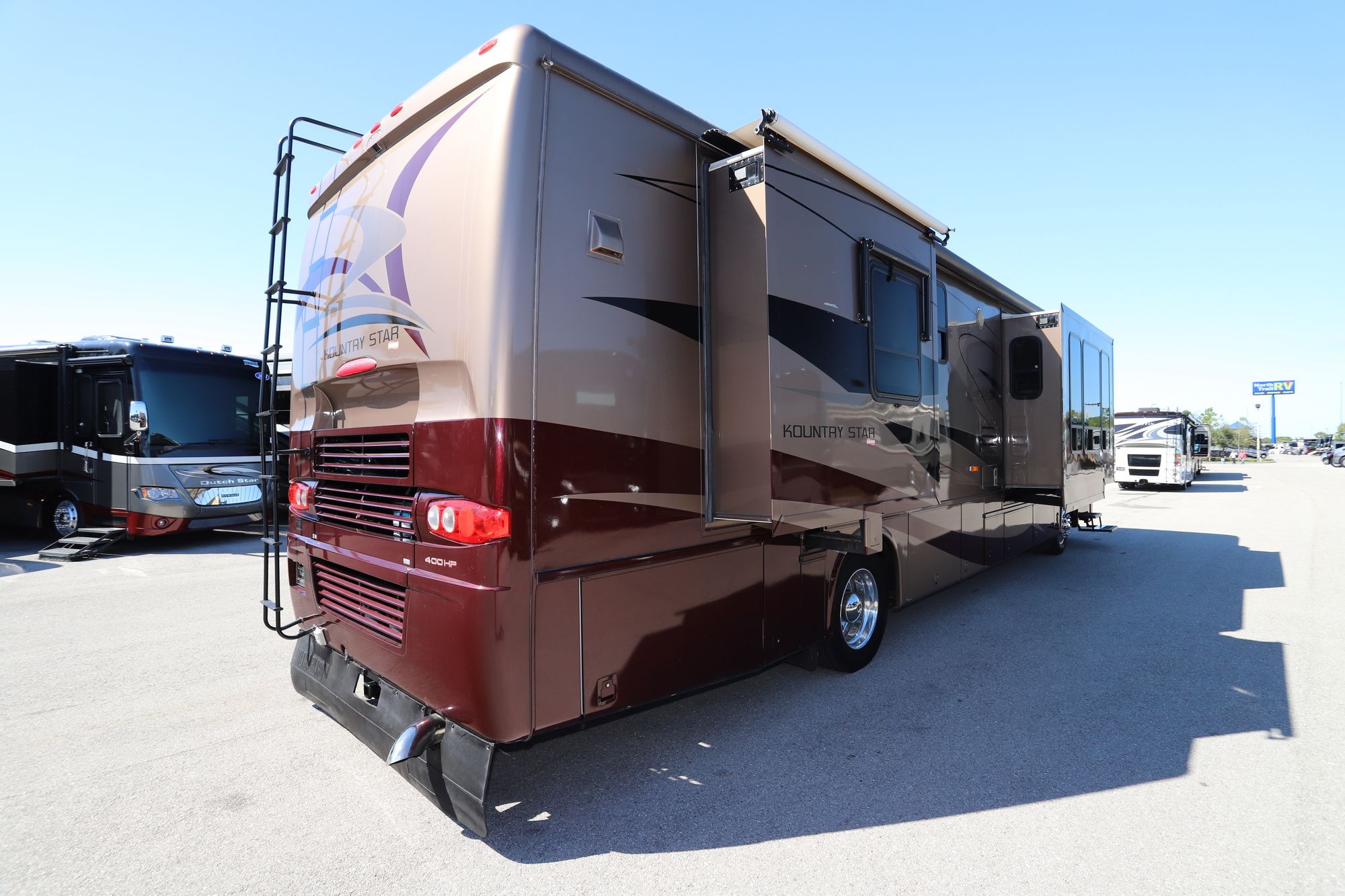 Used 2007 Newmar Kountry Star 3916 Class A  For Sale