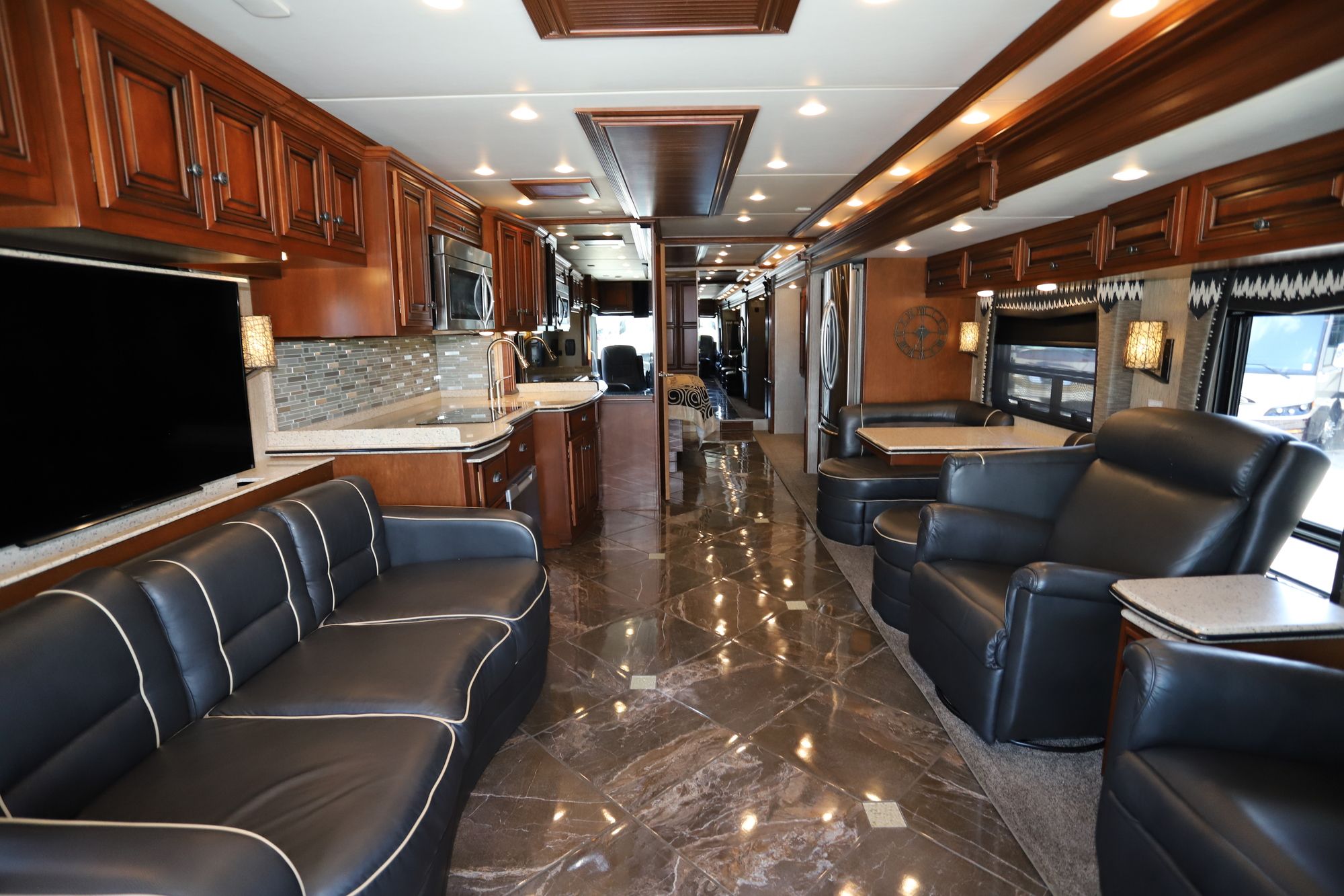 Used 2015 Newmar Dutch Star 4369 Class A  For Sale