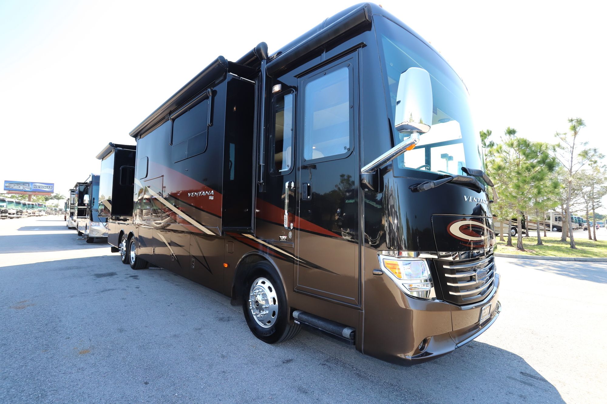 Used 2017 Newmar Ventana 4037 Class A  For Sale