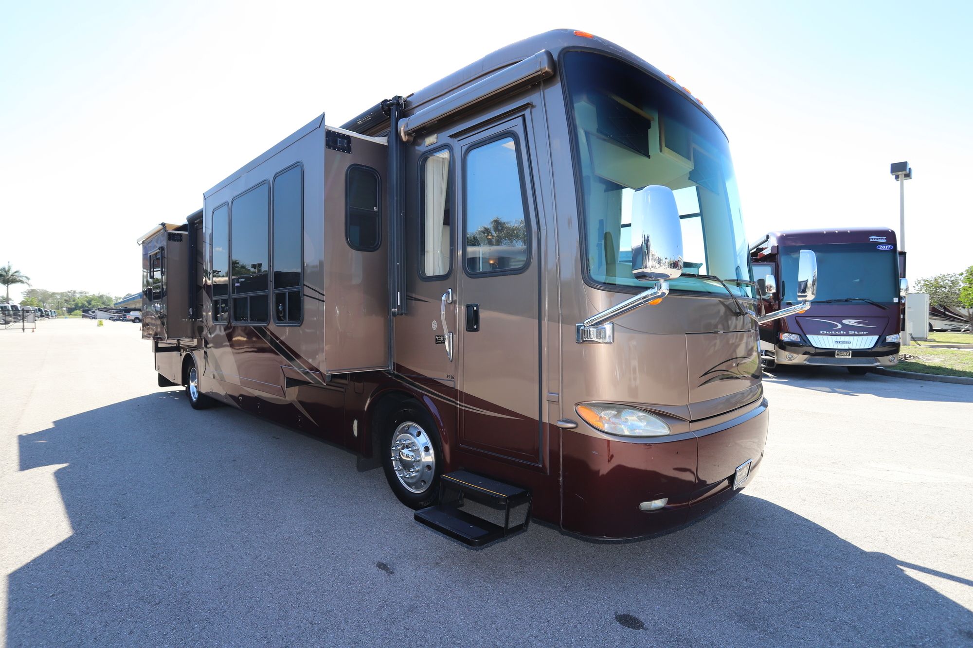 Used 2007 Newmar Kountry Star 3916 Class A  For Sale