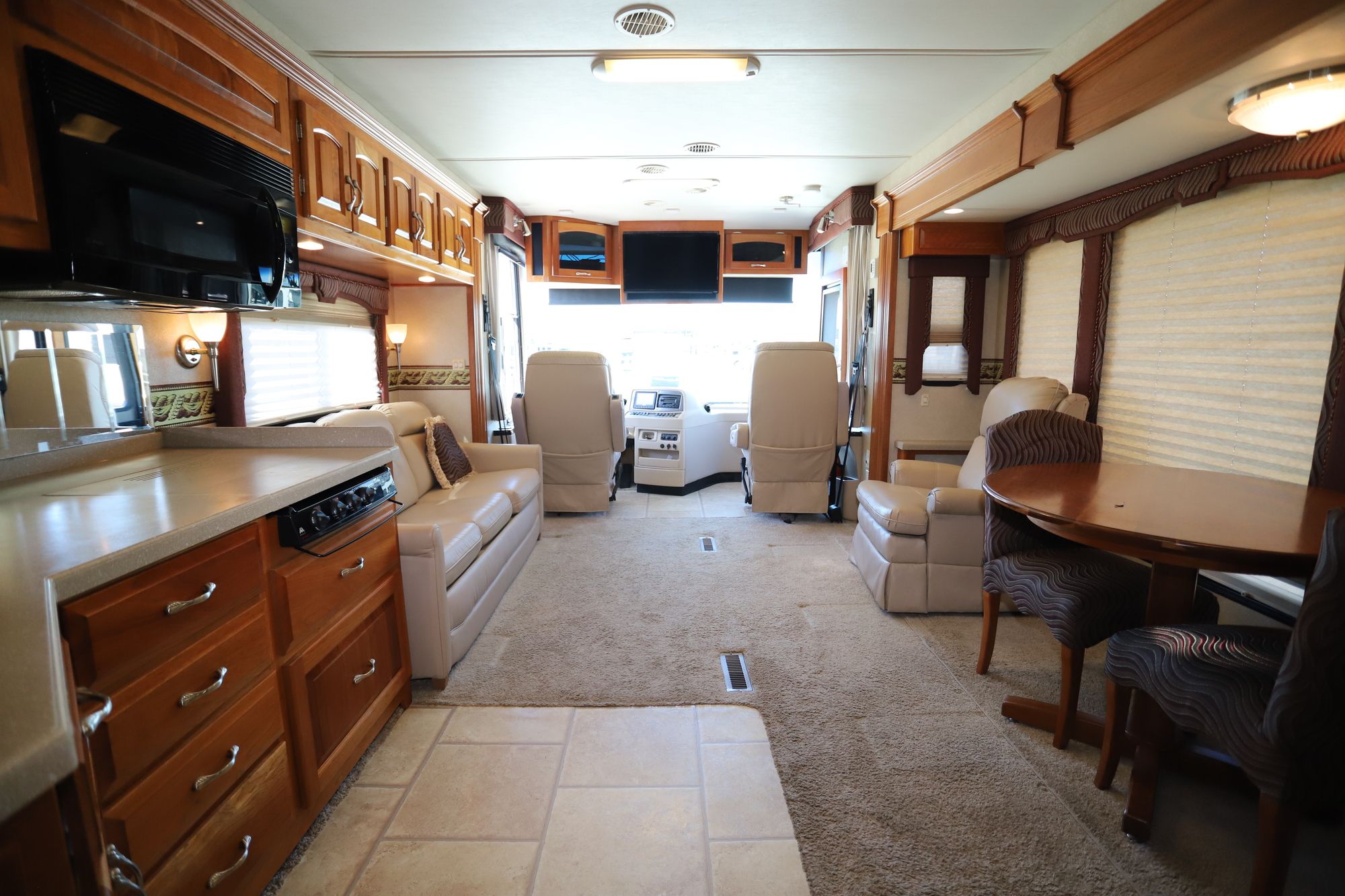 Used 2007 Newmar Kountry Star 3916 Class A  For Sale