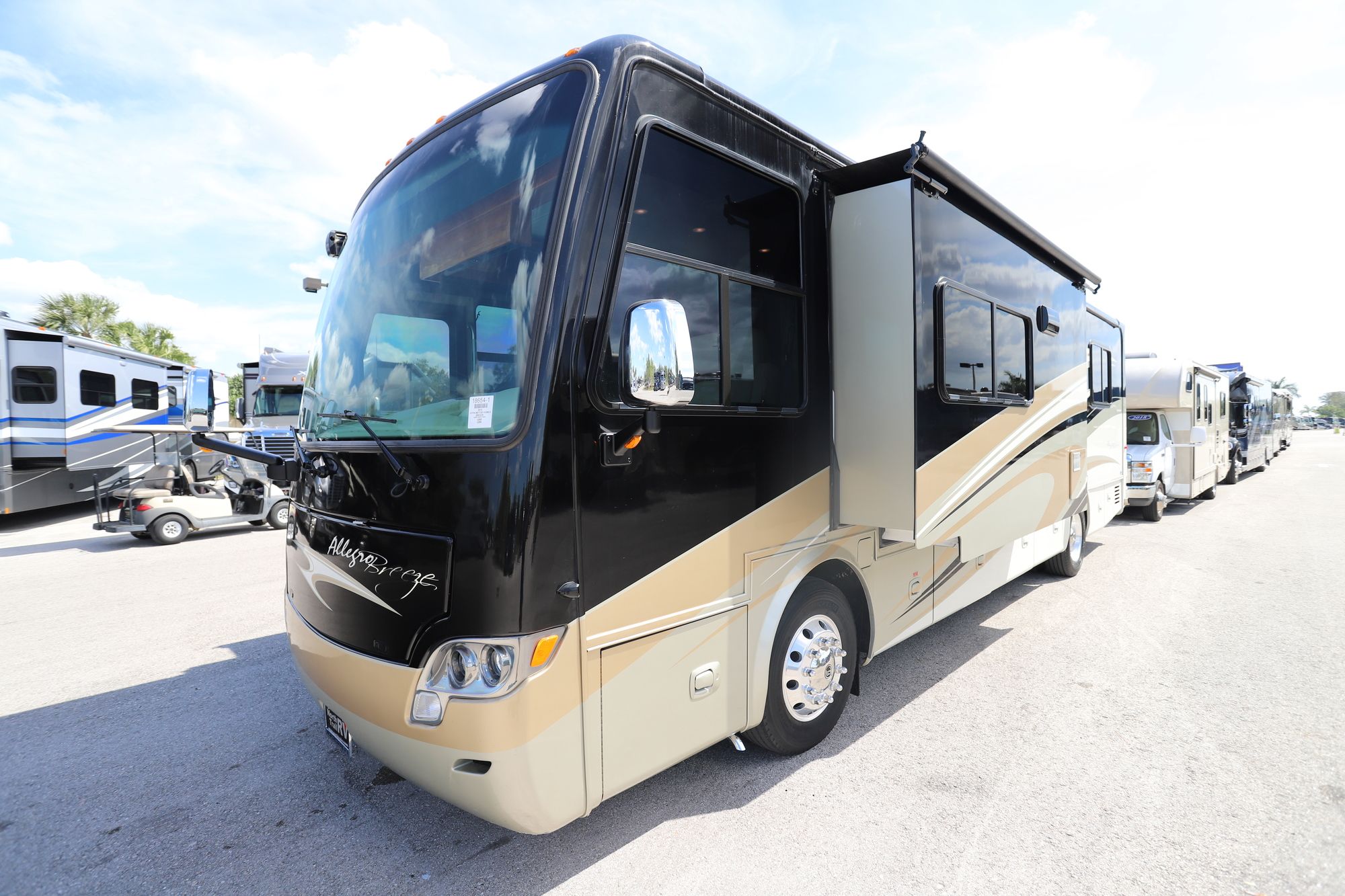 Used 2015 Tiffin Motor Homes Breeze 32BR Class A  For Sale