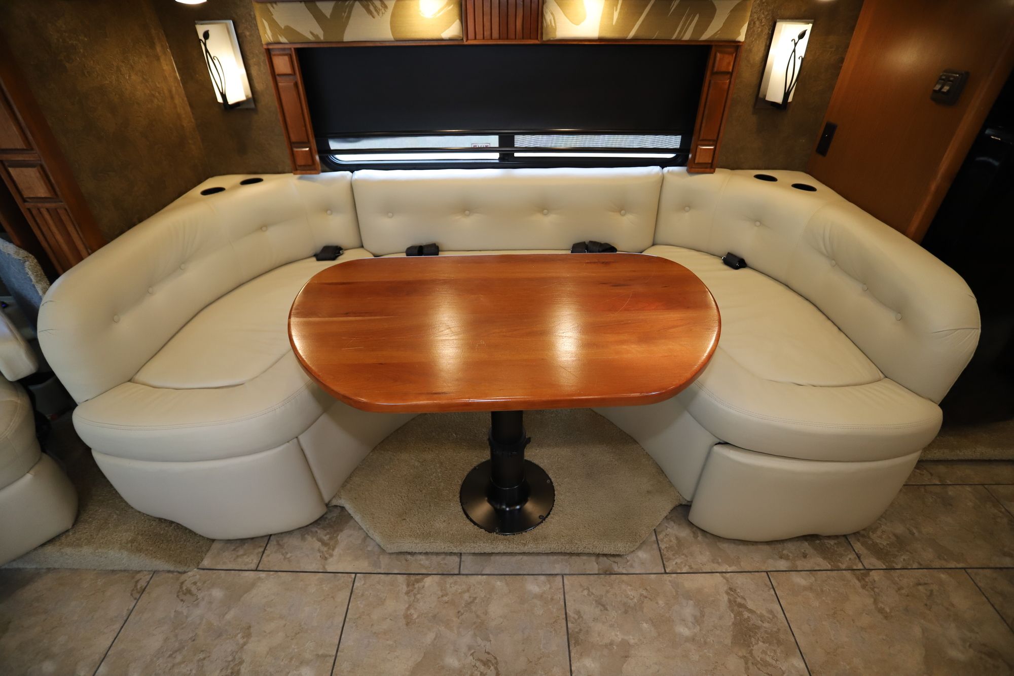 Used 2015 Tiffin Motor Homes Breeze 32BR Class A  For Sale