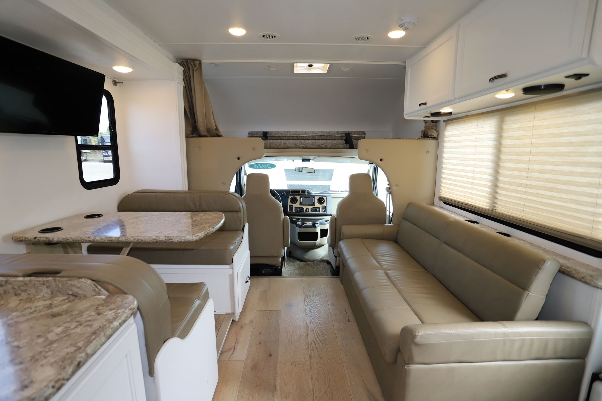 Used 2018 Thor Chateau 28Z Class C  For Sale