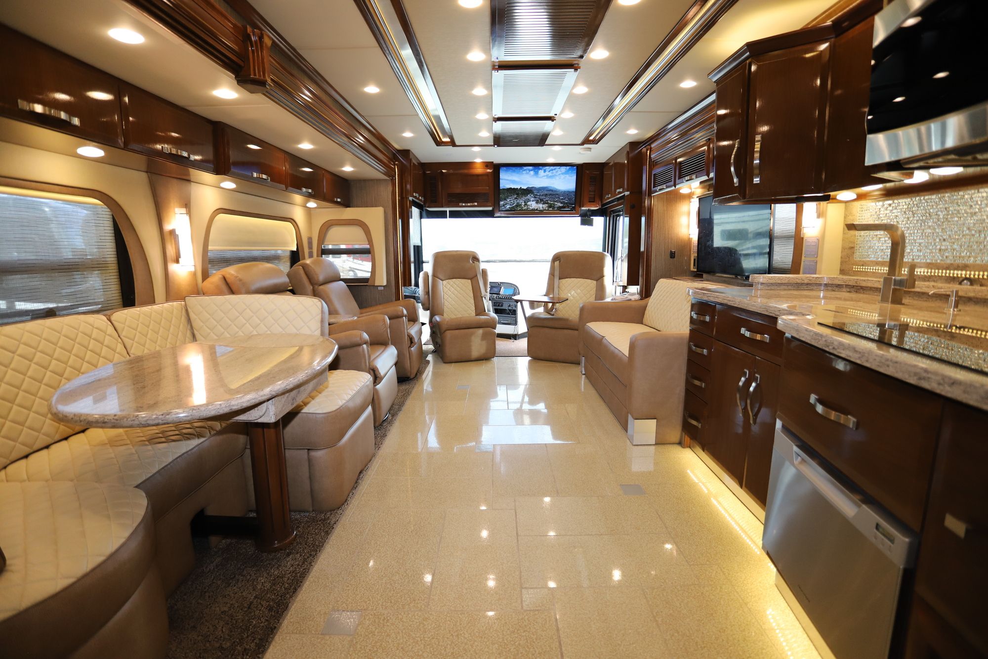 Used 2014 Newmar King Aire 4593 Class A  For Sale