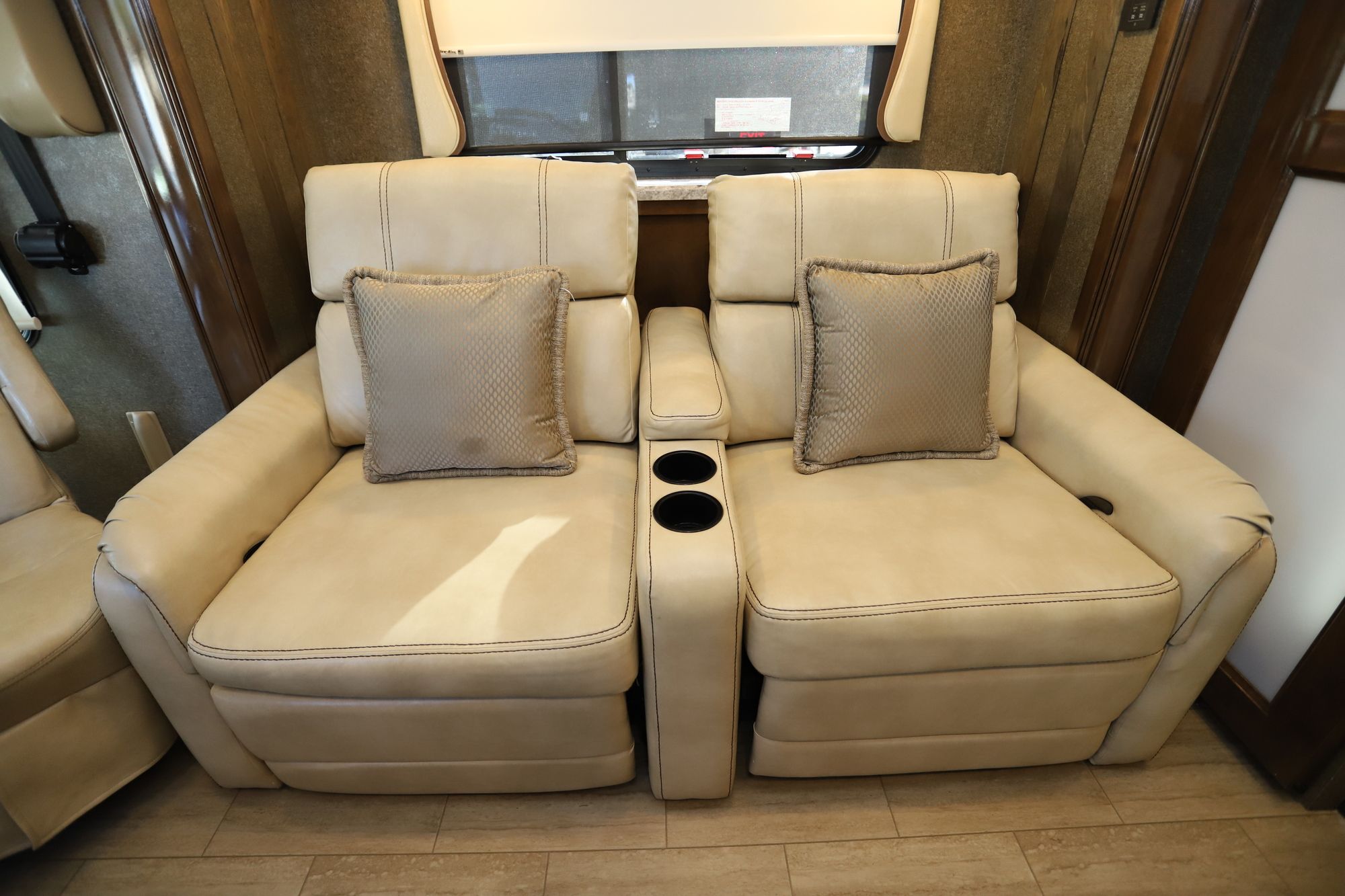Used 2018 Thor Challenger 37 KT Class A  For Sale