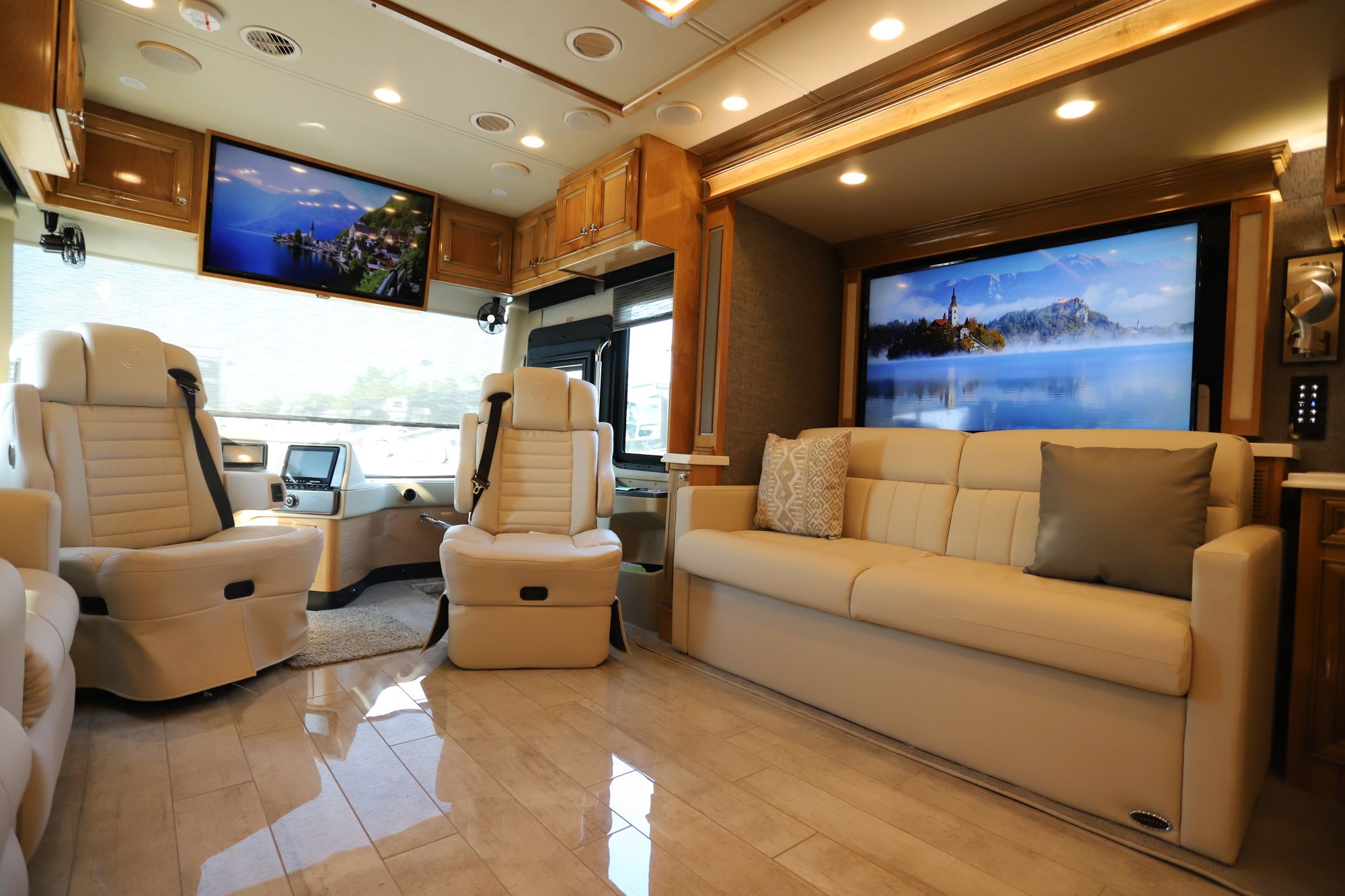 New 2020 Tiffin Motor Homes Phaeton 40IH Class A  For Sale