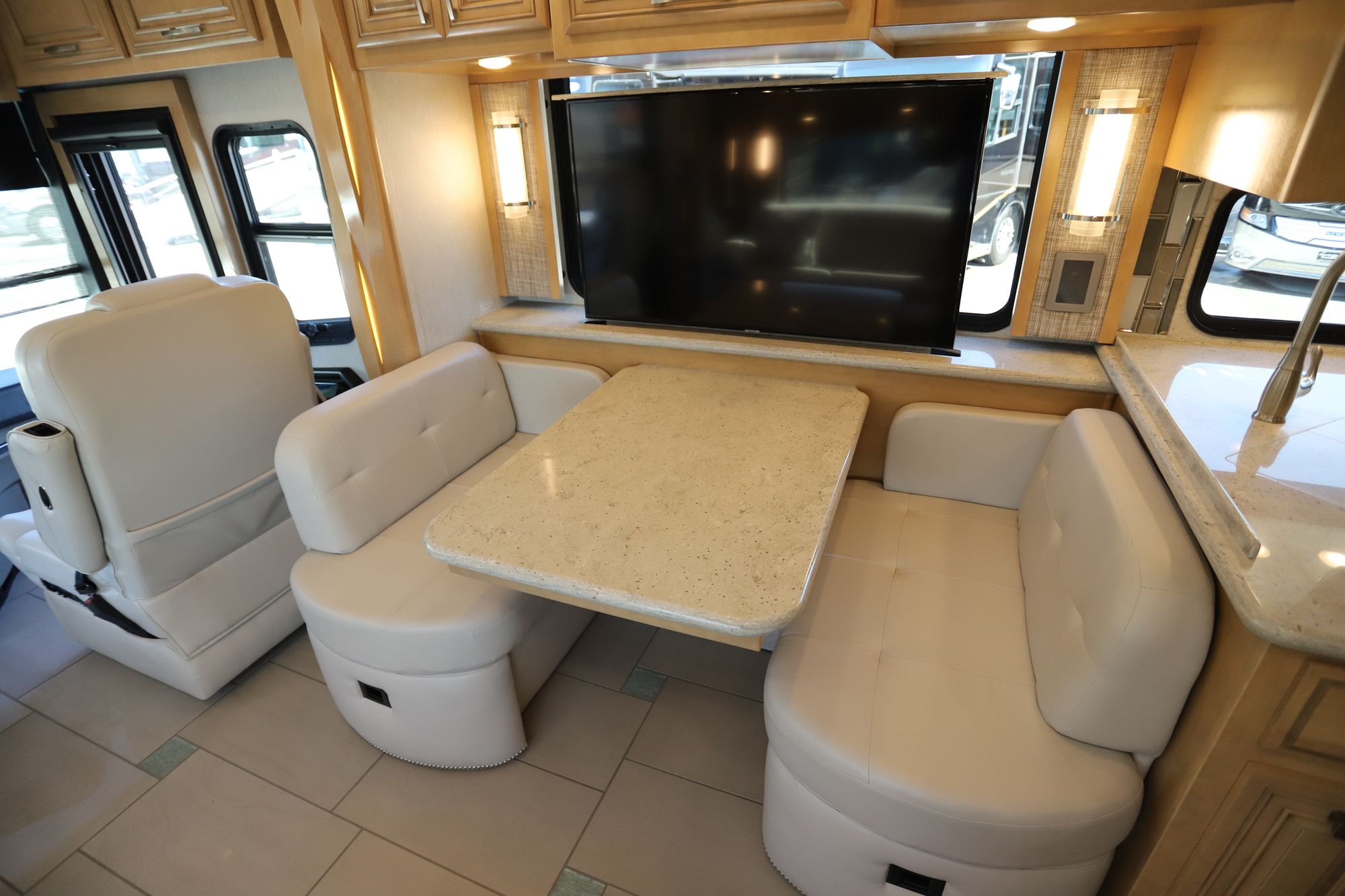 New 2020 Newmar New Aire 3543 Class A  For Sale