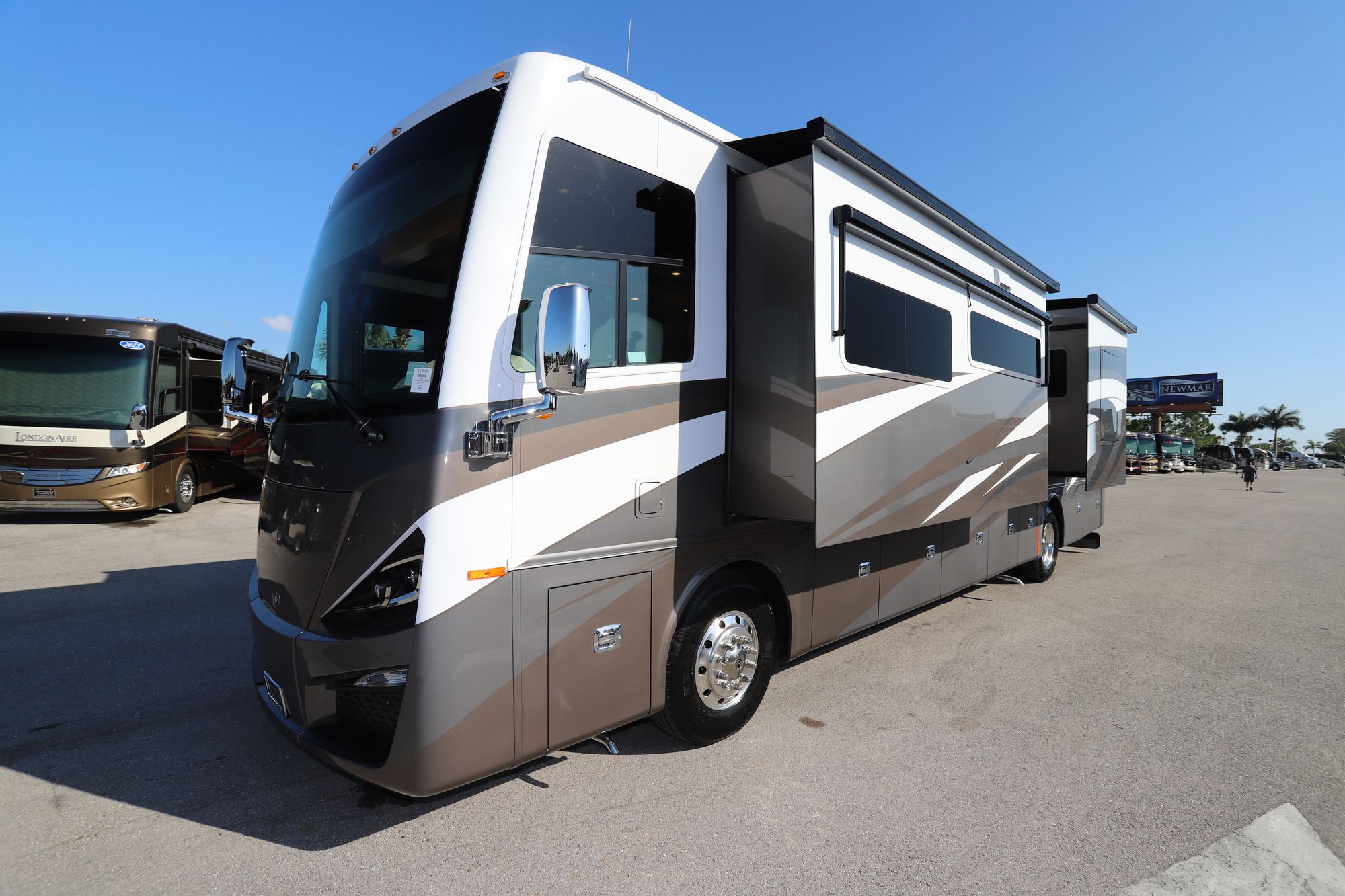 New 2020 Tiffin Motor Homes Phaeton 40IH Class A  For Sale