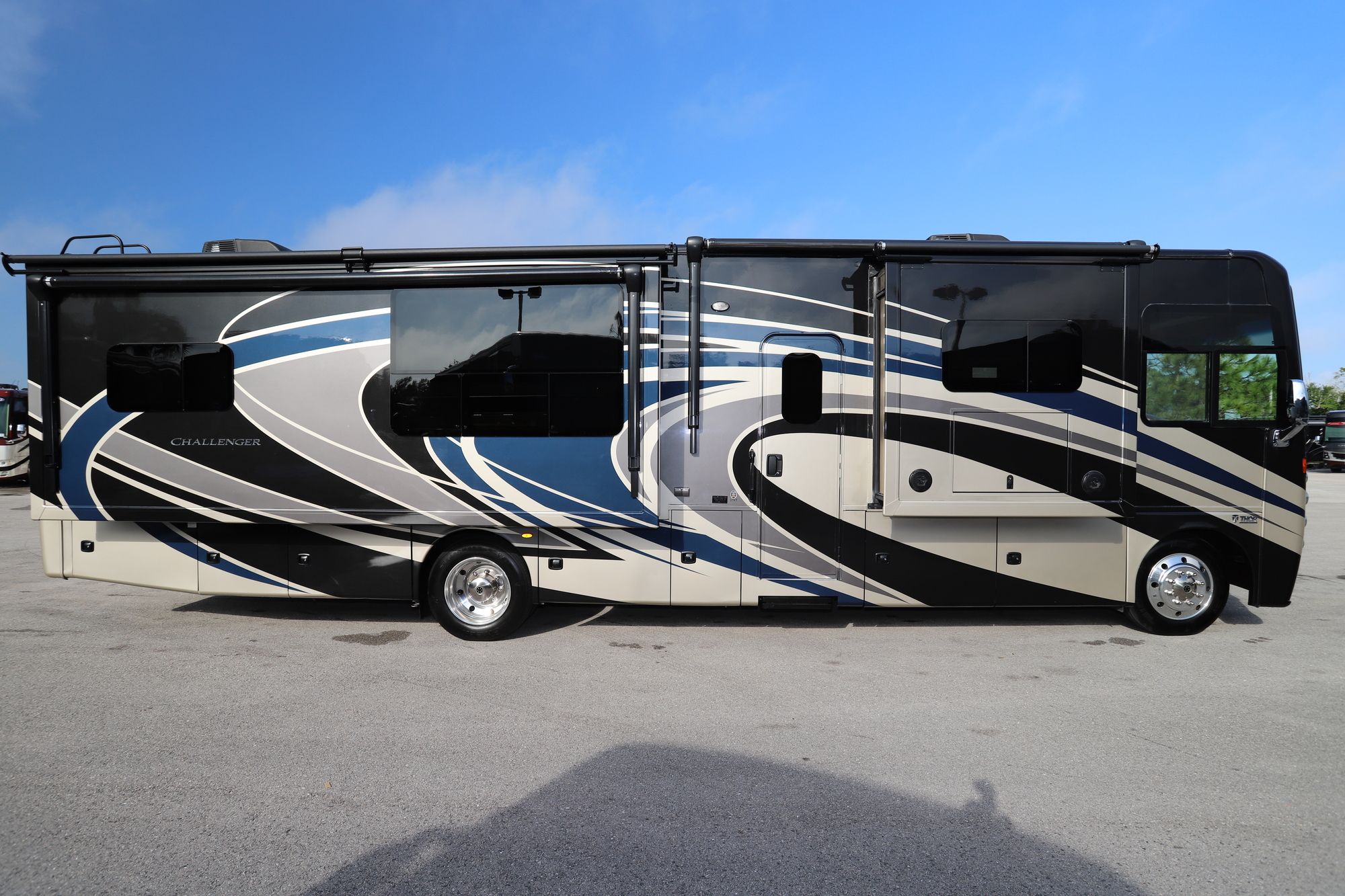 Used 2018 Thor Challenger 37 KT Class A  For Sale