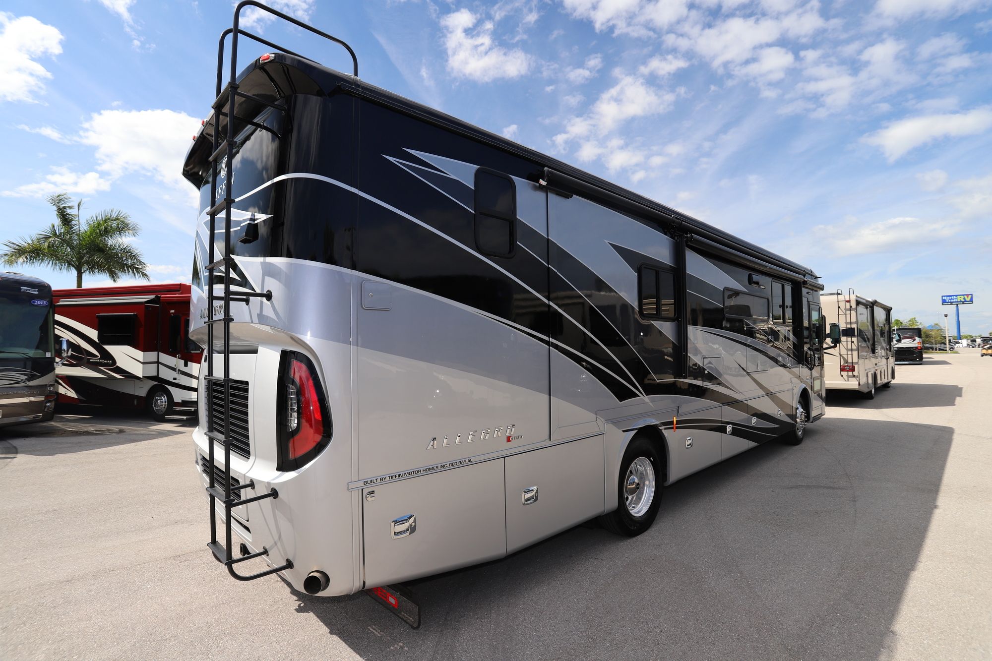 New 2020 Tiffin Motor Homes Allegro Red 37BA Class A  For Sale