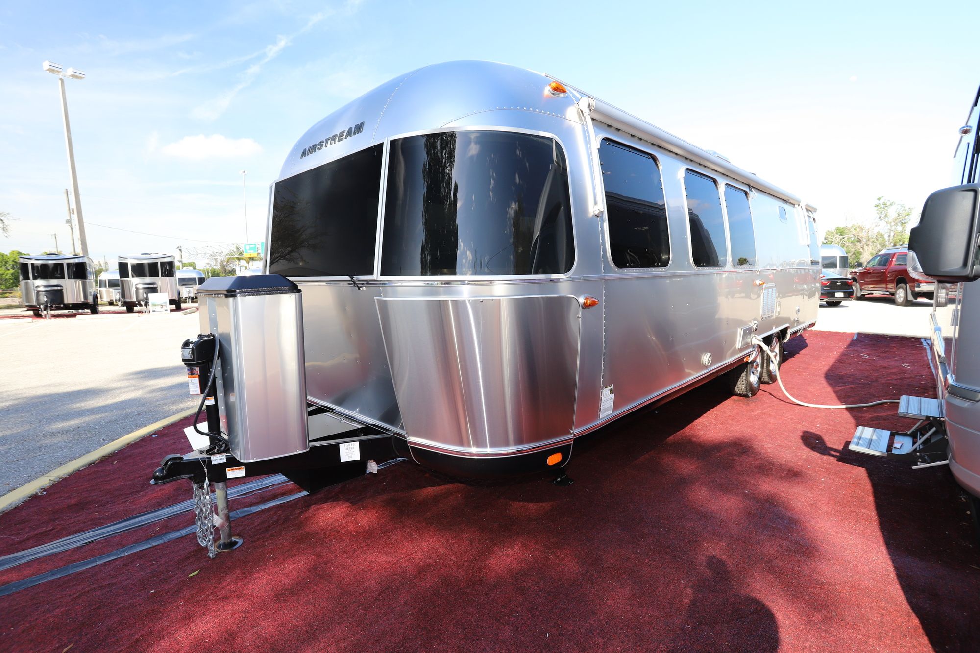 New 2020 Airstream Classic 30RB Travel Trailer  For Sale