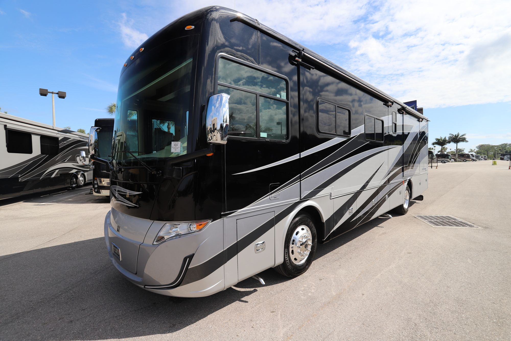 New 2020 Tiffin Motor Homes Allegro Red 37BA Class A  For Sale