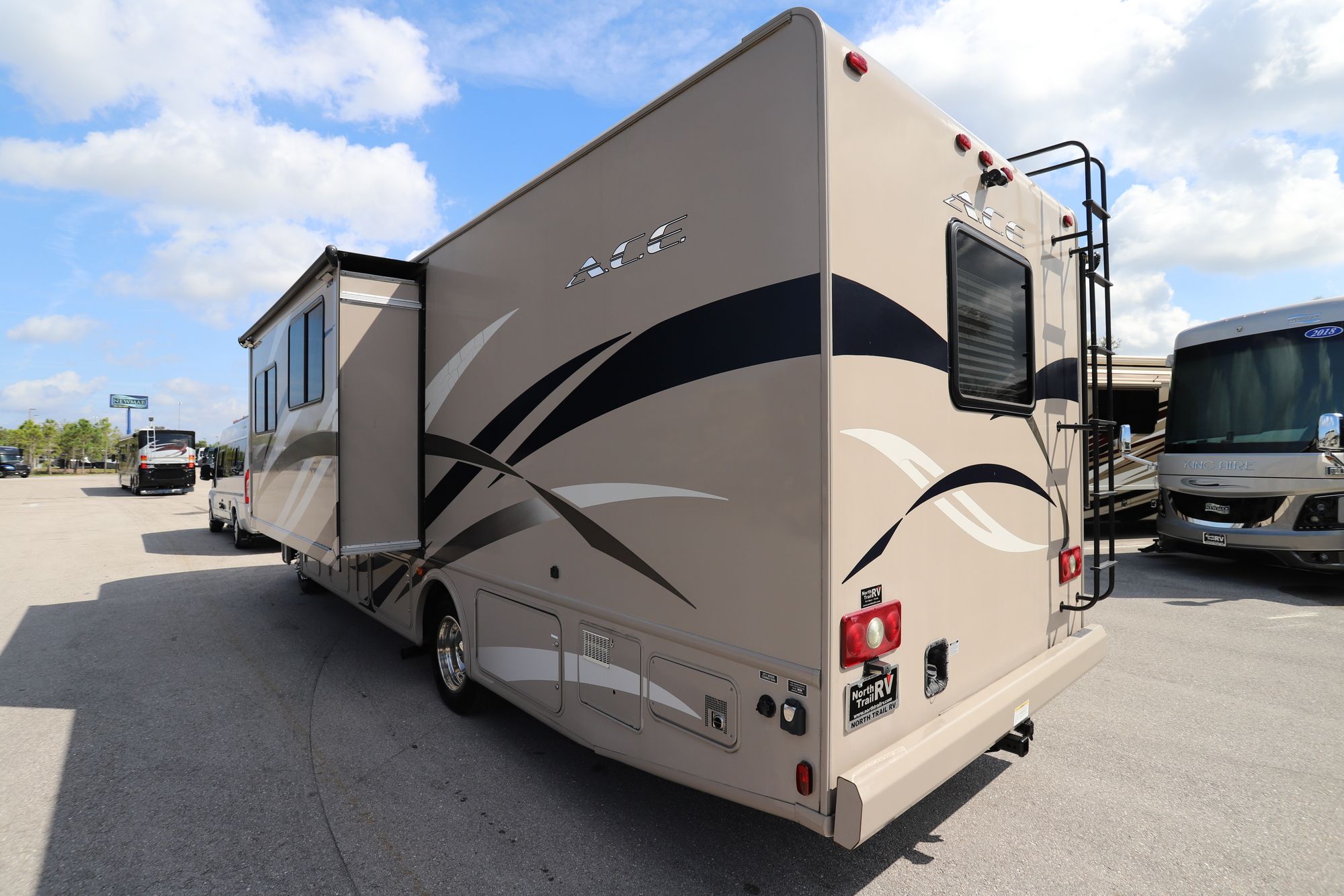 Used 2014 Thor Ace 30.1 Class A  For Sale