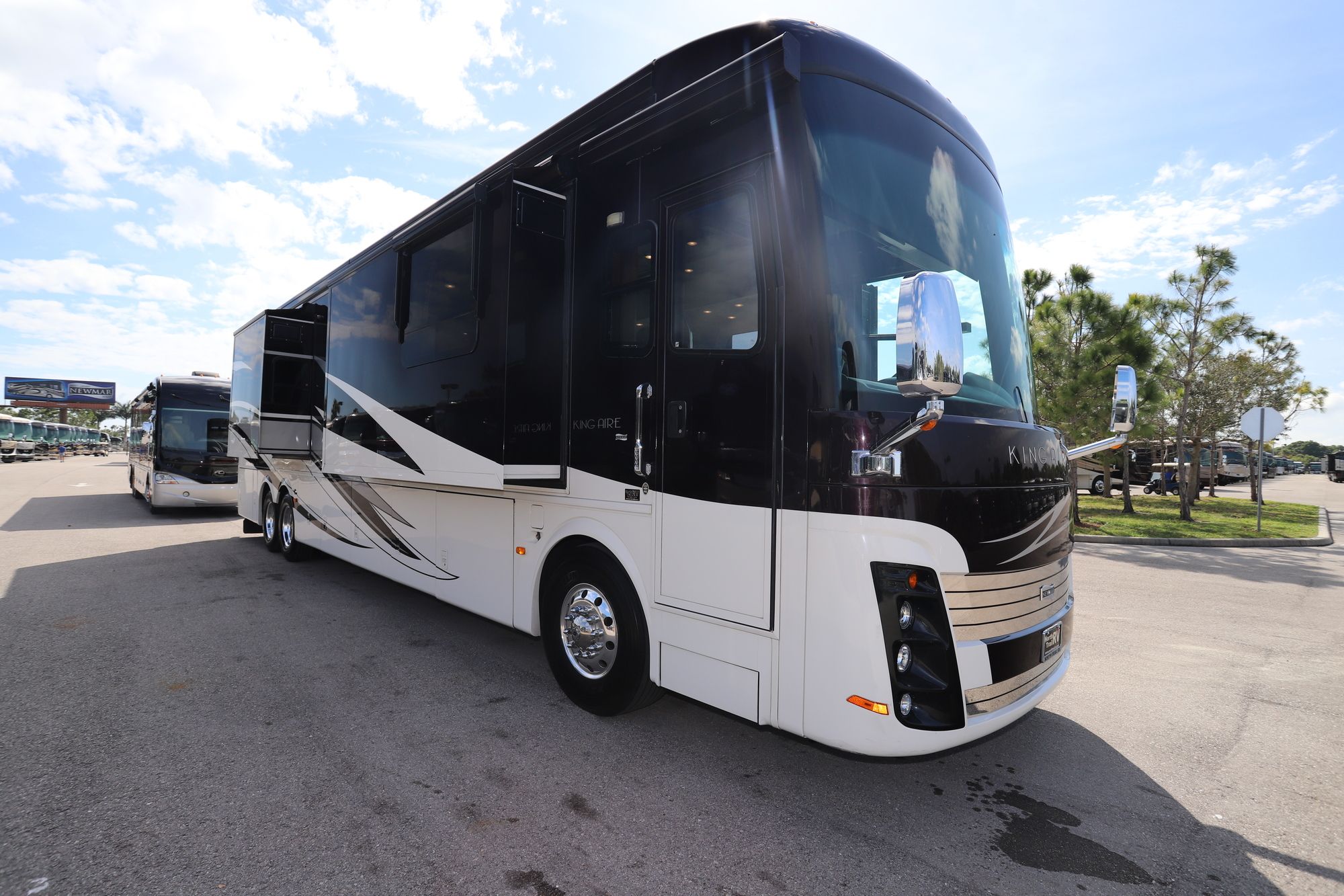 Used 2012 Newmar King Aire 4584 Class A  For Sale