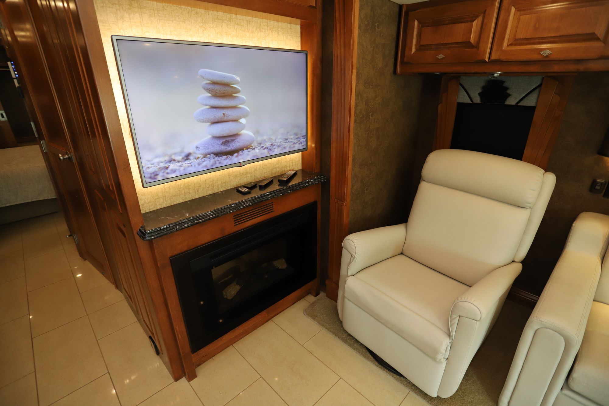 Used 2015 Tiffin Motor Homes Phaeton 40 AH Class A  For Sale