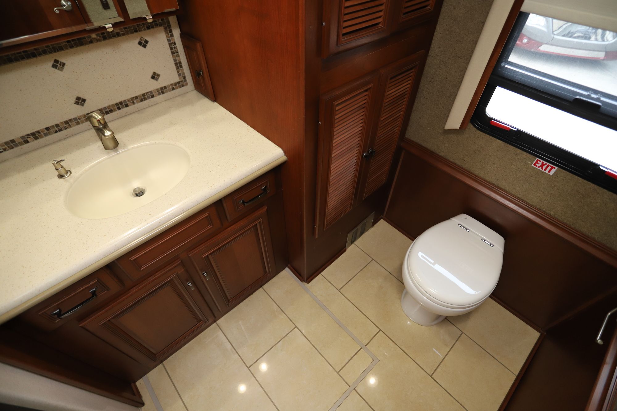 Used 2014 Winnebago Tour 42QD Class A  For Sale