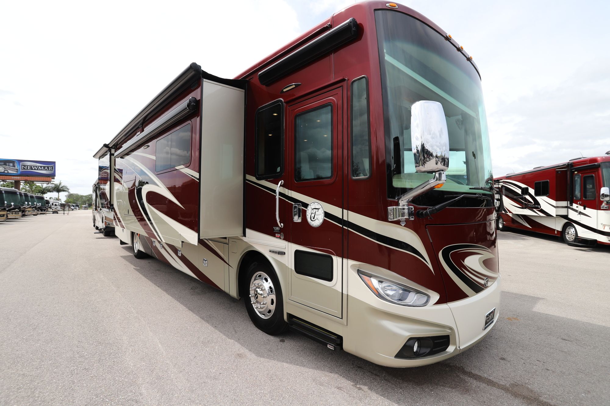 Used 2015 Tiffin Motor Homes Phaeton 40 AH Class A  For Sale