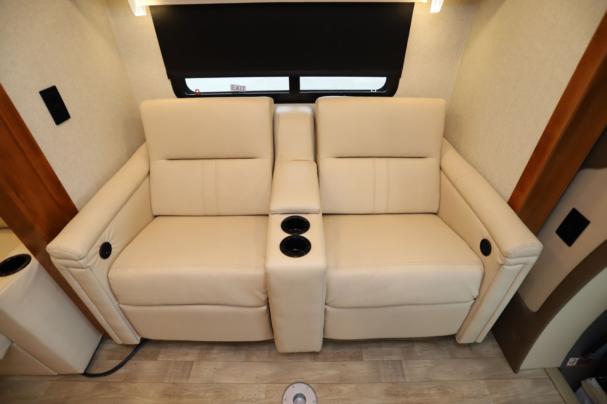 Used 2019 Tiffin Motor Homes Wayfarer 25RW Class C  For Sale