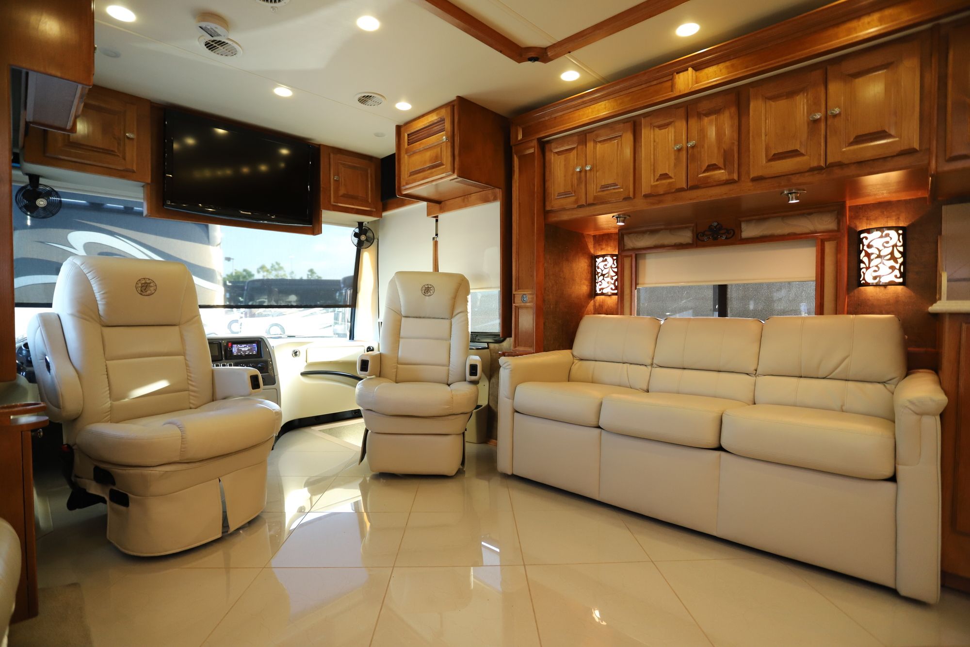 Used 2012 Tiffin Motor Homes Phaeton 42QBH Class A  For Sale