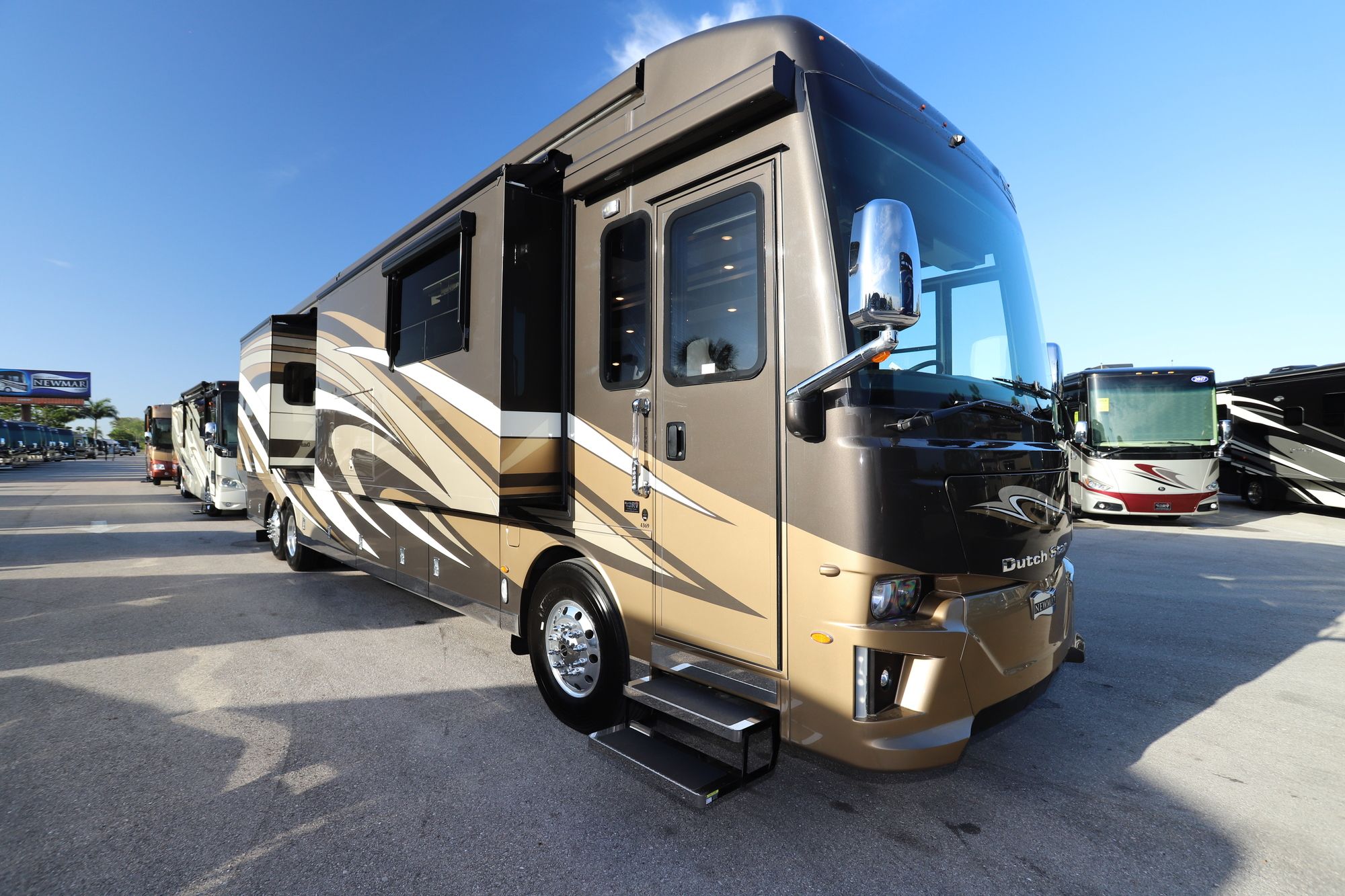 Used 2019 Newmar Dutch Star 4369 Class A  For Sale