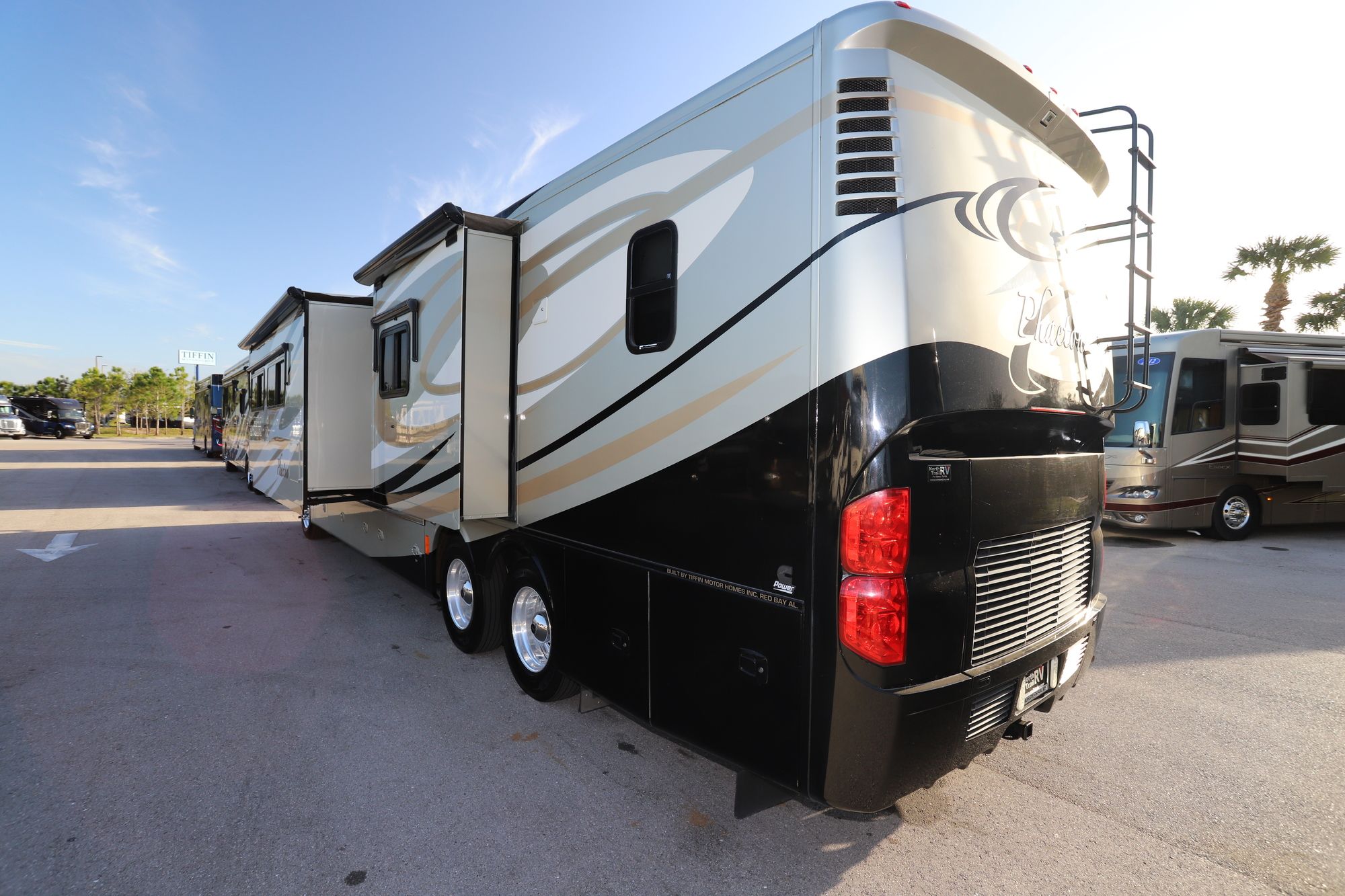 Used 2012 Tiffin Motor Homes Phaeton 42QBH Class A  For Sale
