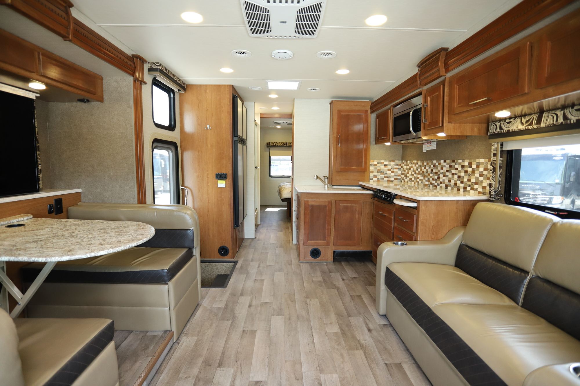 Used 2018 Jayco Precept 31UL Class A  For Sale