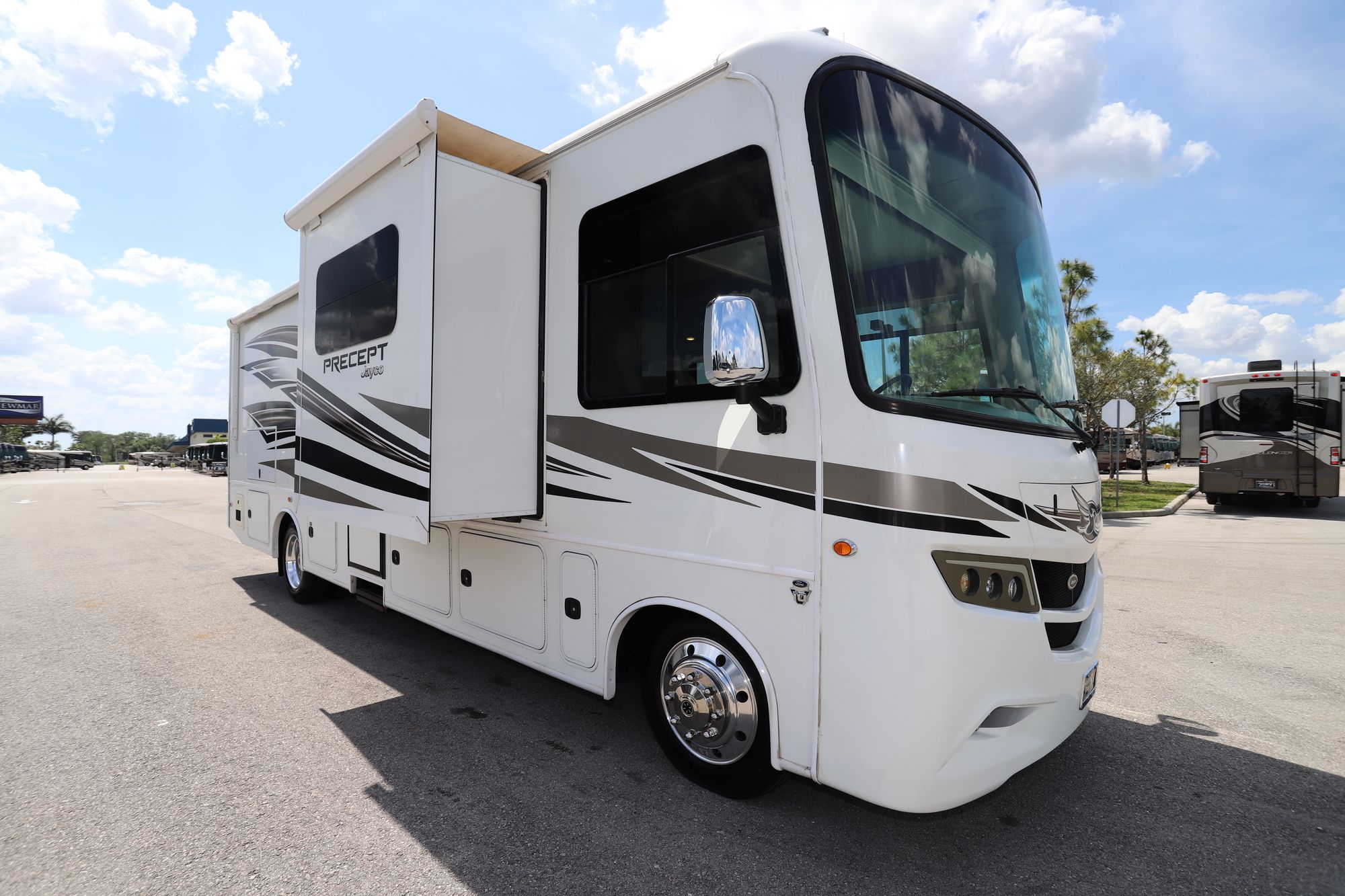 Used 2018 Jayco Precept 31UL Class A  For Sale