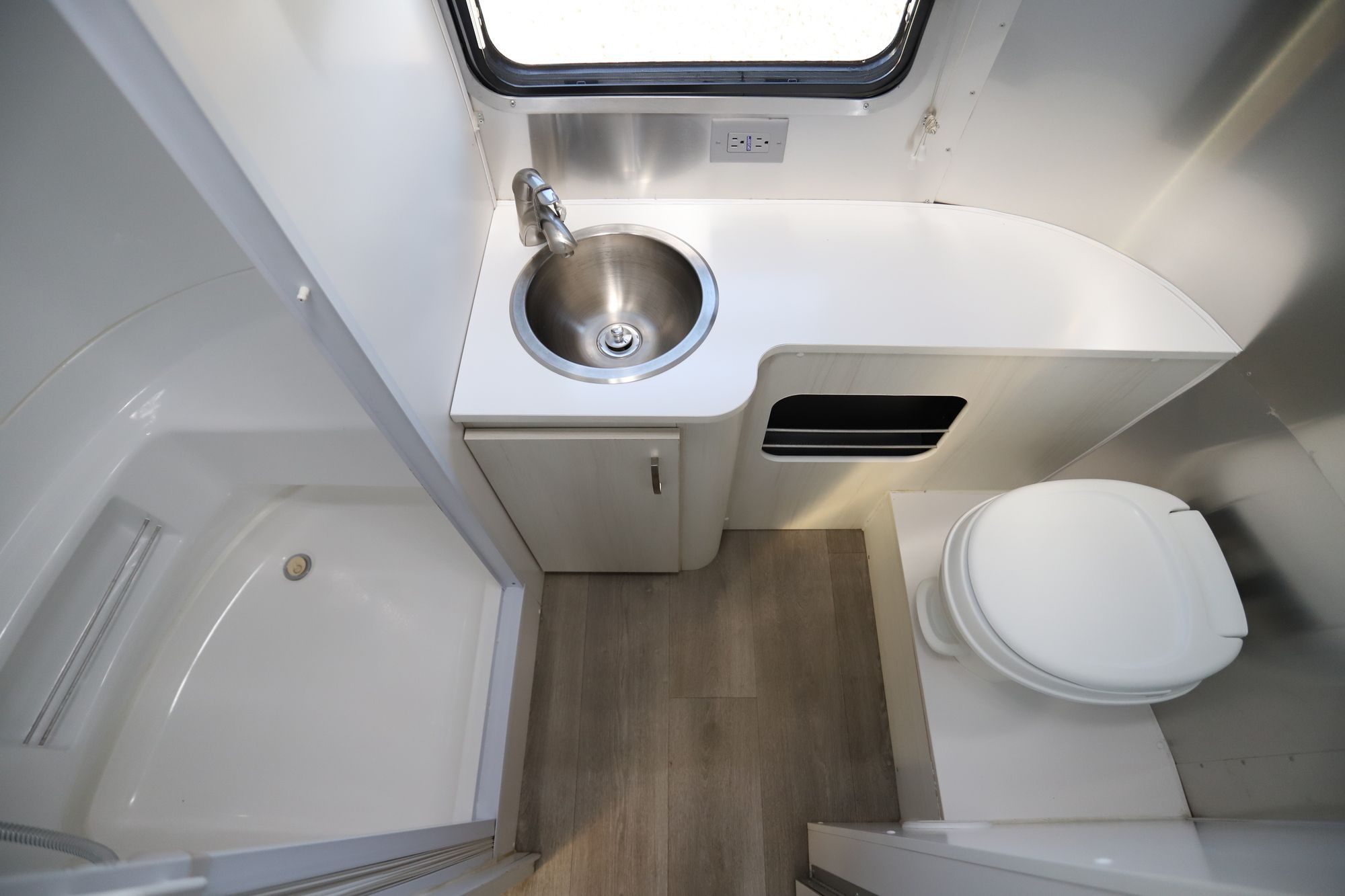 Used 2019 Airstream Sport 22FB Travel Trailer  For Sale