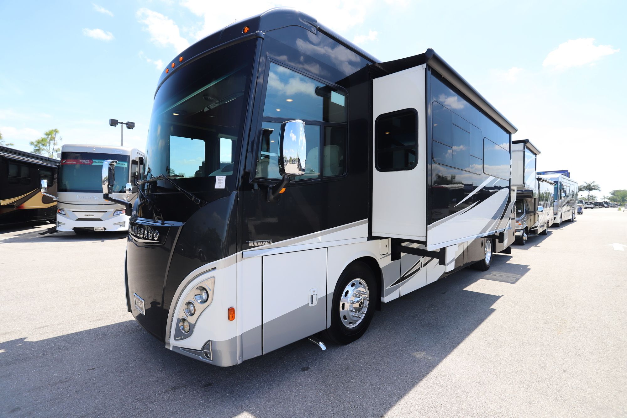 Used 2018 Winnebago Journey 36M Class A  For Sale