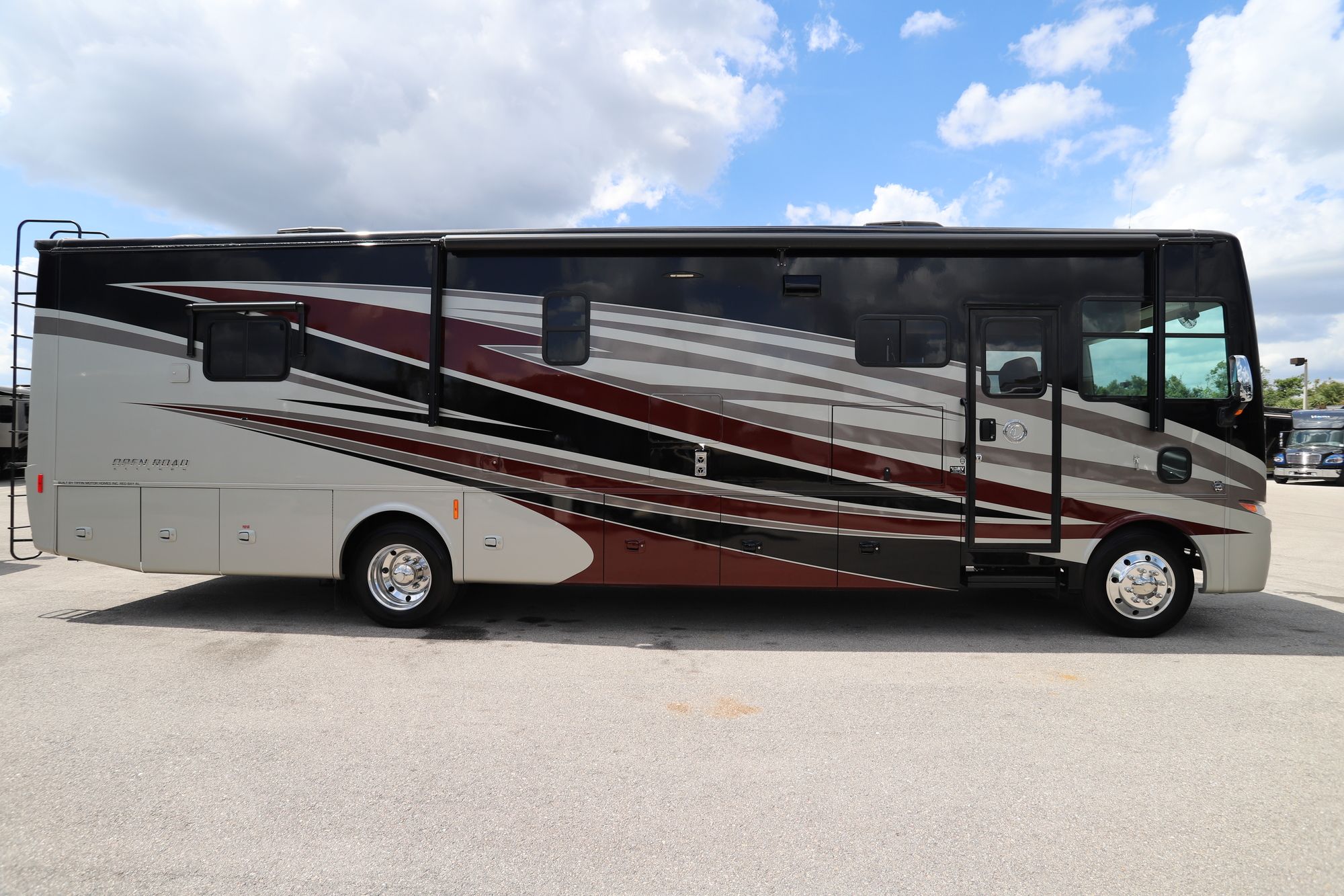 Used 2018 Tiffin Motor Homes Allegro 36LA Class A  For Sale