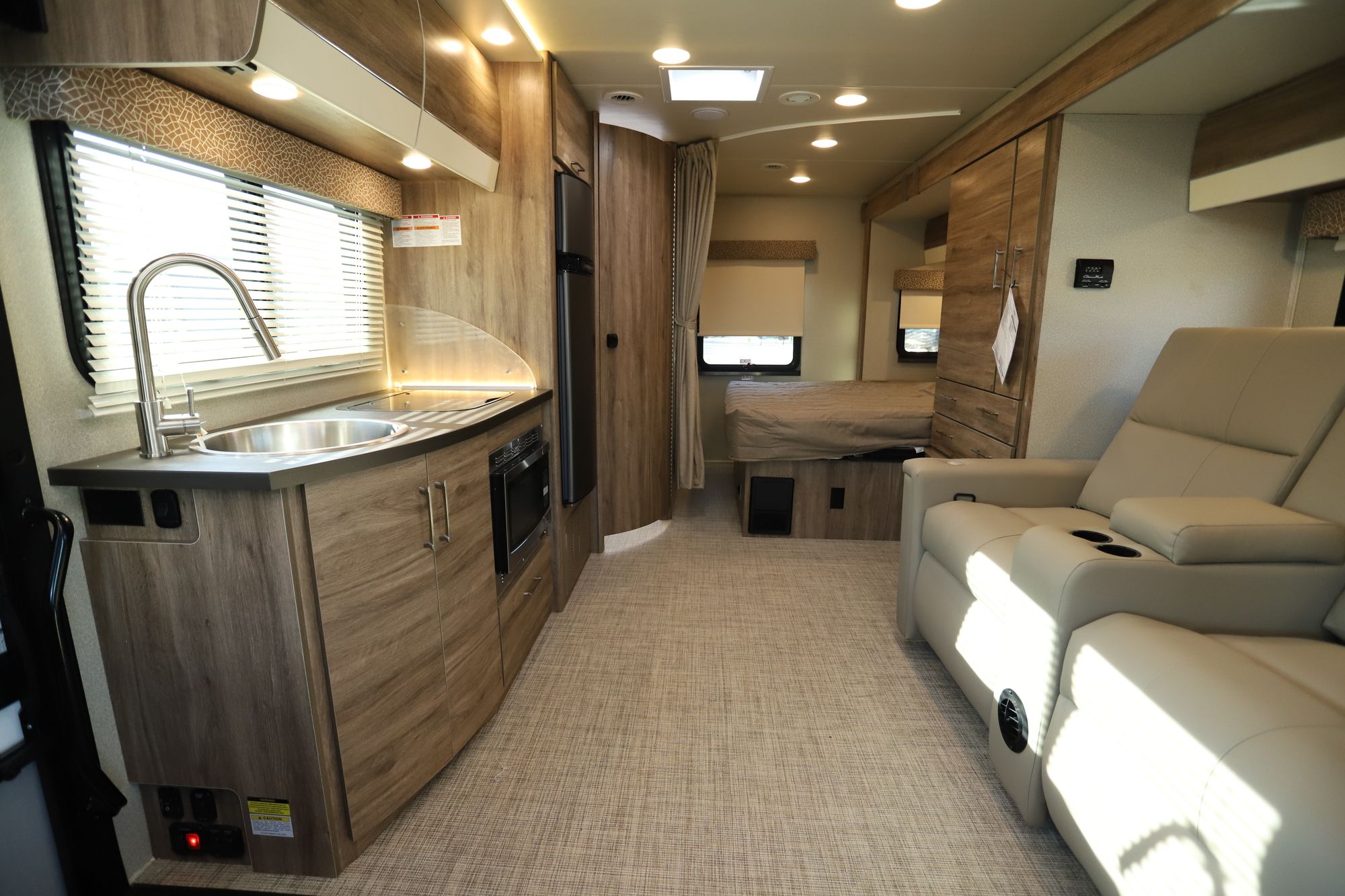 New 2020 Jayco Melbourne Prestige 24LP Class C  For Sale