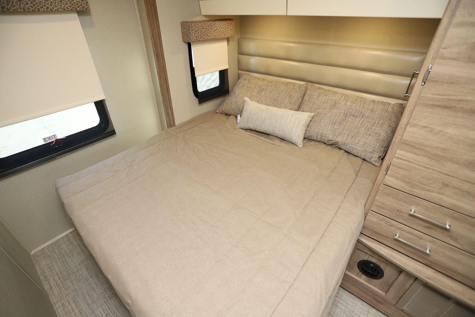 New 2020 Jayco Melbourne Prestige 24LP Class C  For Sale