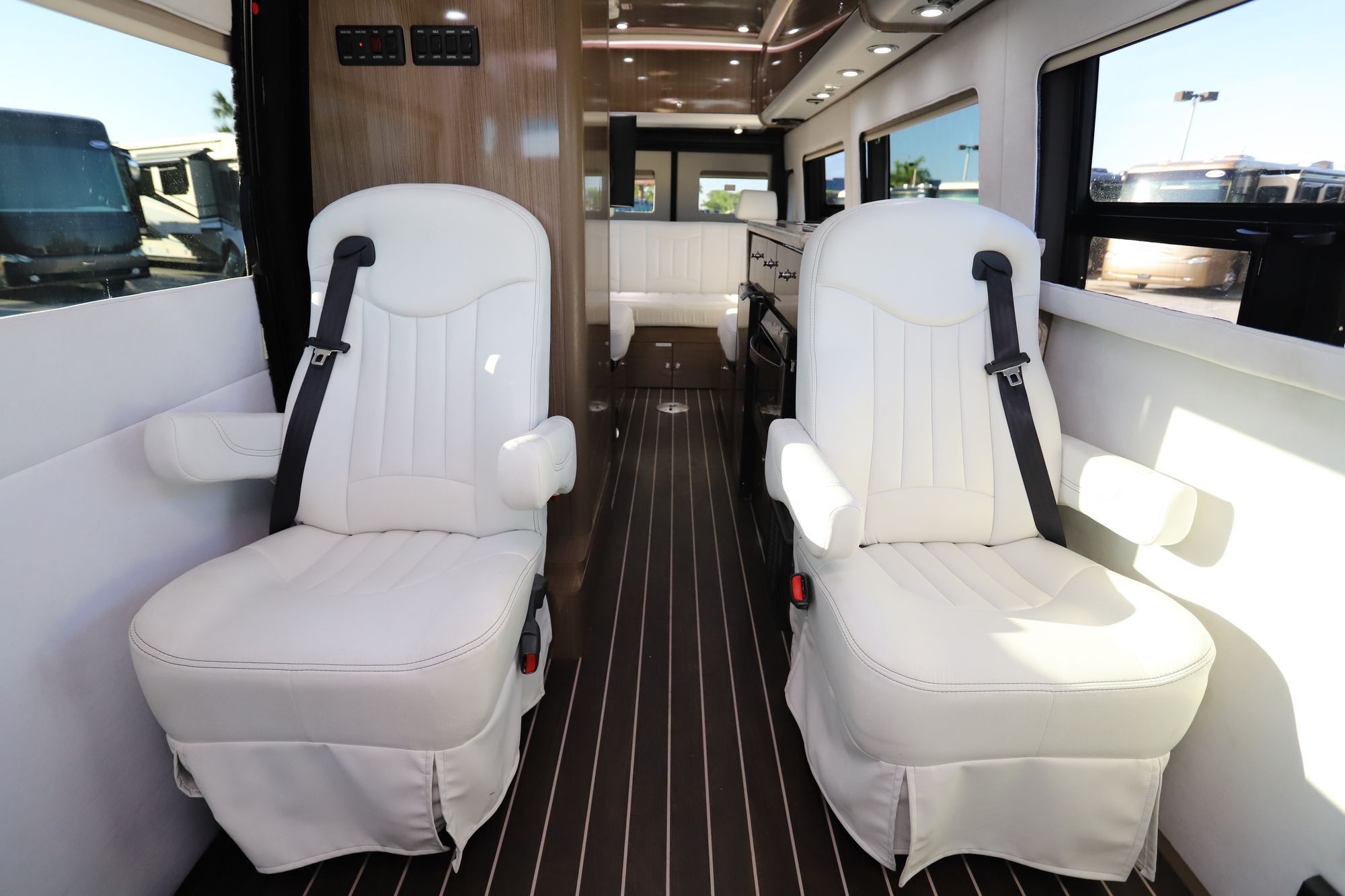 Used 2017 Airstream Interstate LOUNGE Class B  For Sale