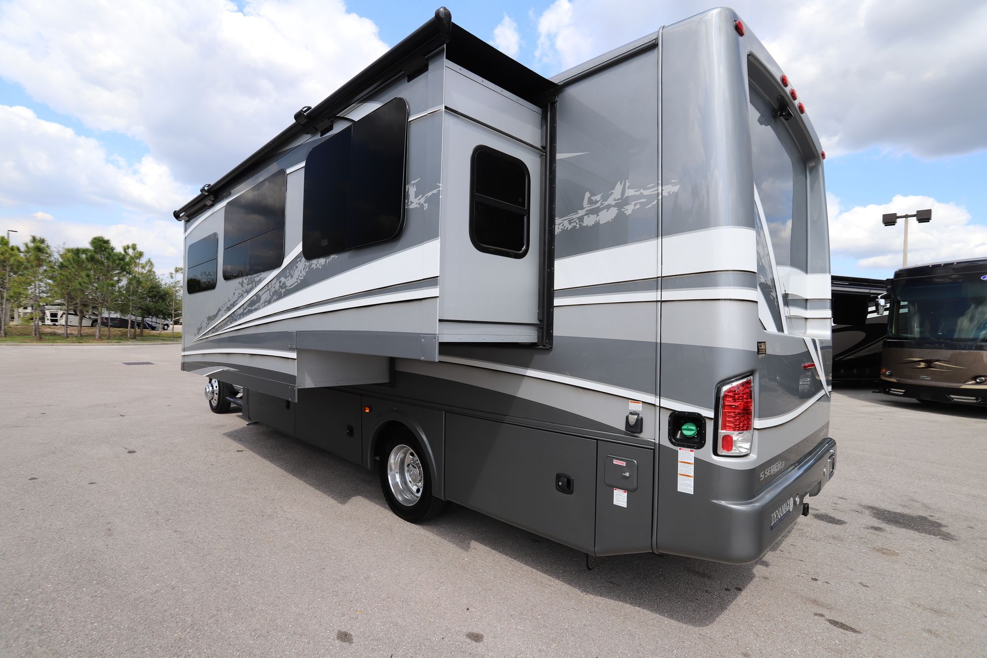 New 2021 Dynamax Isata 5 30FW  4WD Class C  For Sale